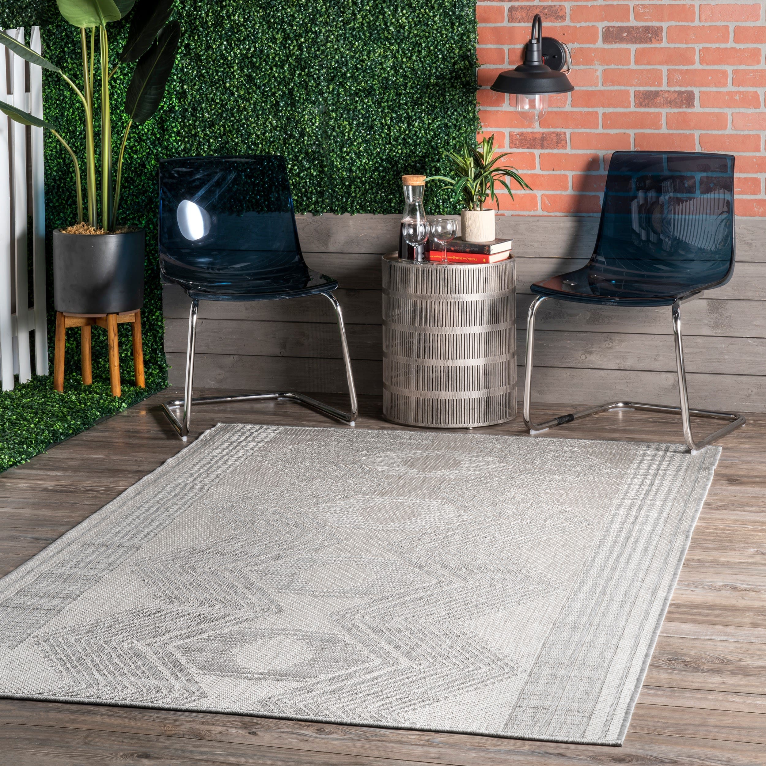 nuLOOM GBCB01B-406 Ranya 4 x 6 (ft) Loomed Synthetic Light Grey Rectangular Indoor/Outdoor Geometric Area rug