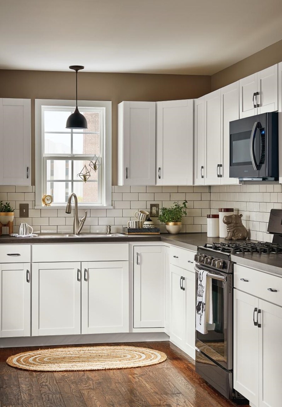 Diamond NOW Arcadia 30-in W x 35-in H x 23.75-in D White Sink Base Fully  Assembled Cabinet (Recessed Panel Shaker Door Style) in the Kitchen Cabinets  department at