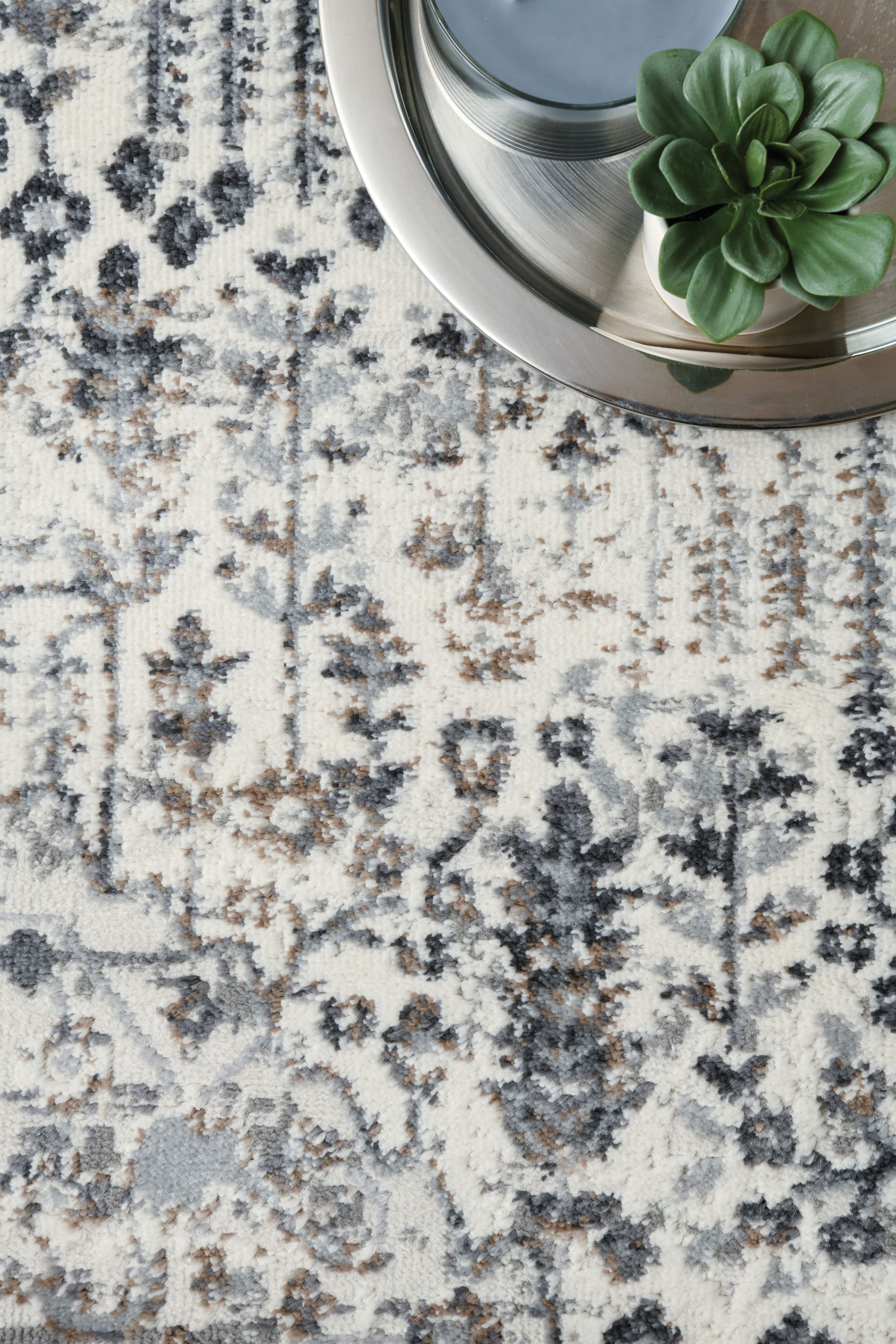 United Weavers Of America 4540 20572 58 rugs - View #5