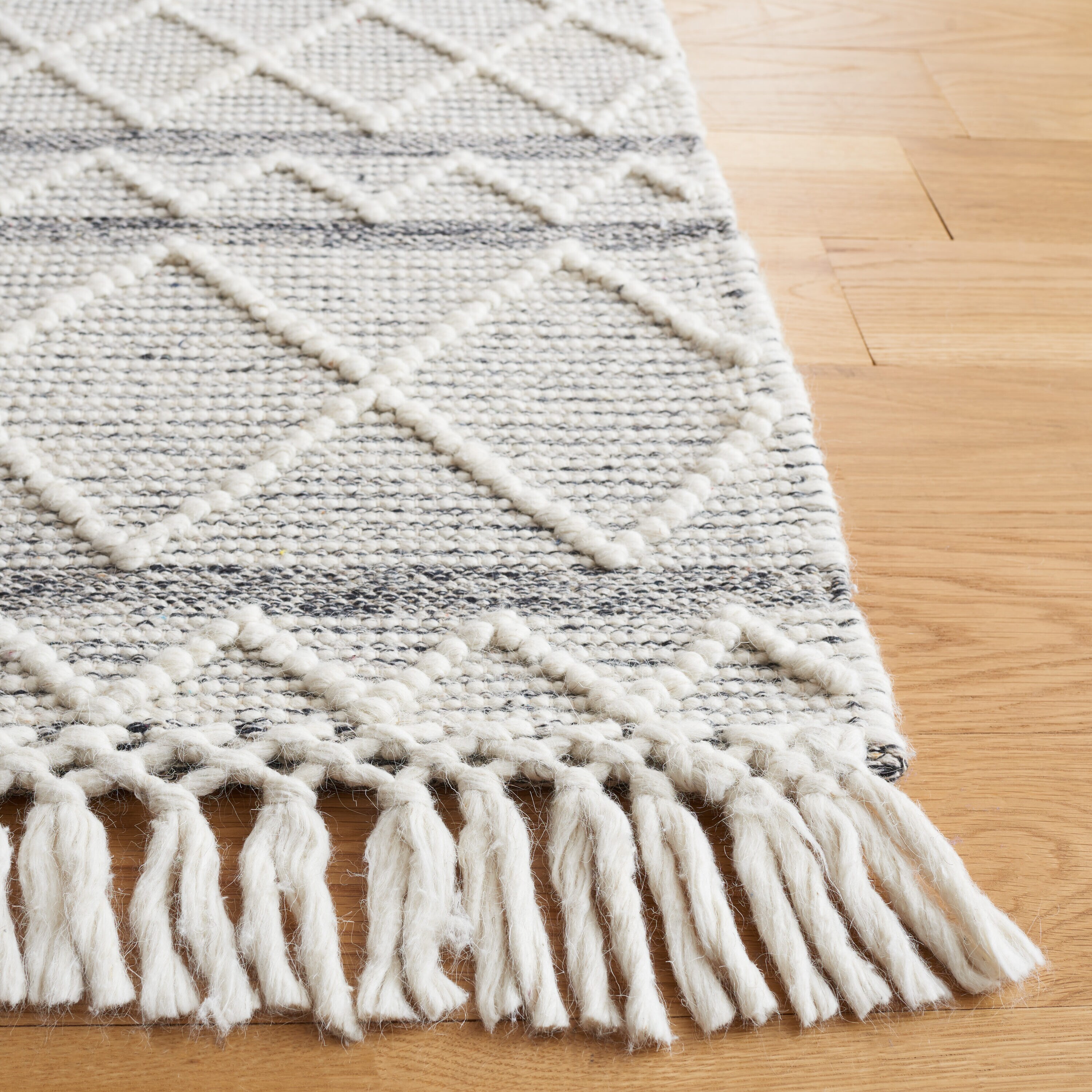 Safavieh VRM256F-5 rugs - View #6