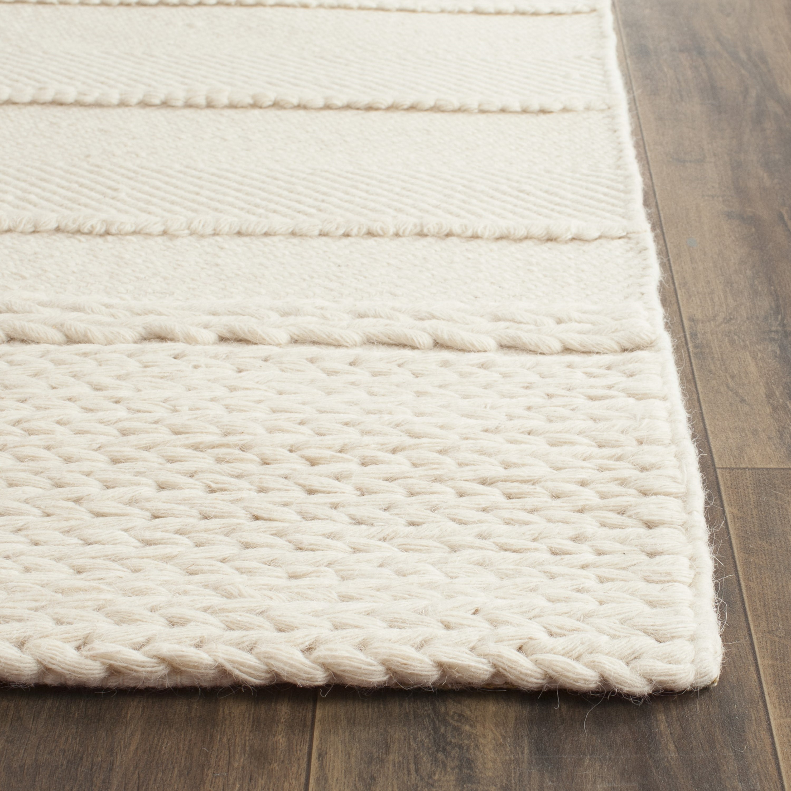 Ivory Elegance Hand-Tufted Wool Runner Rug, 2'3" X 6'