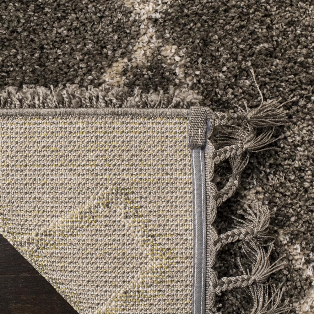 Safavieh MFG241A-7SQ rugs - View #4