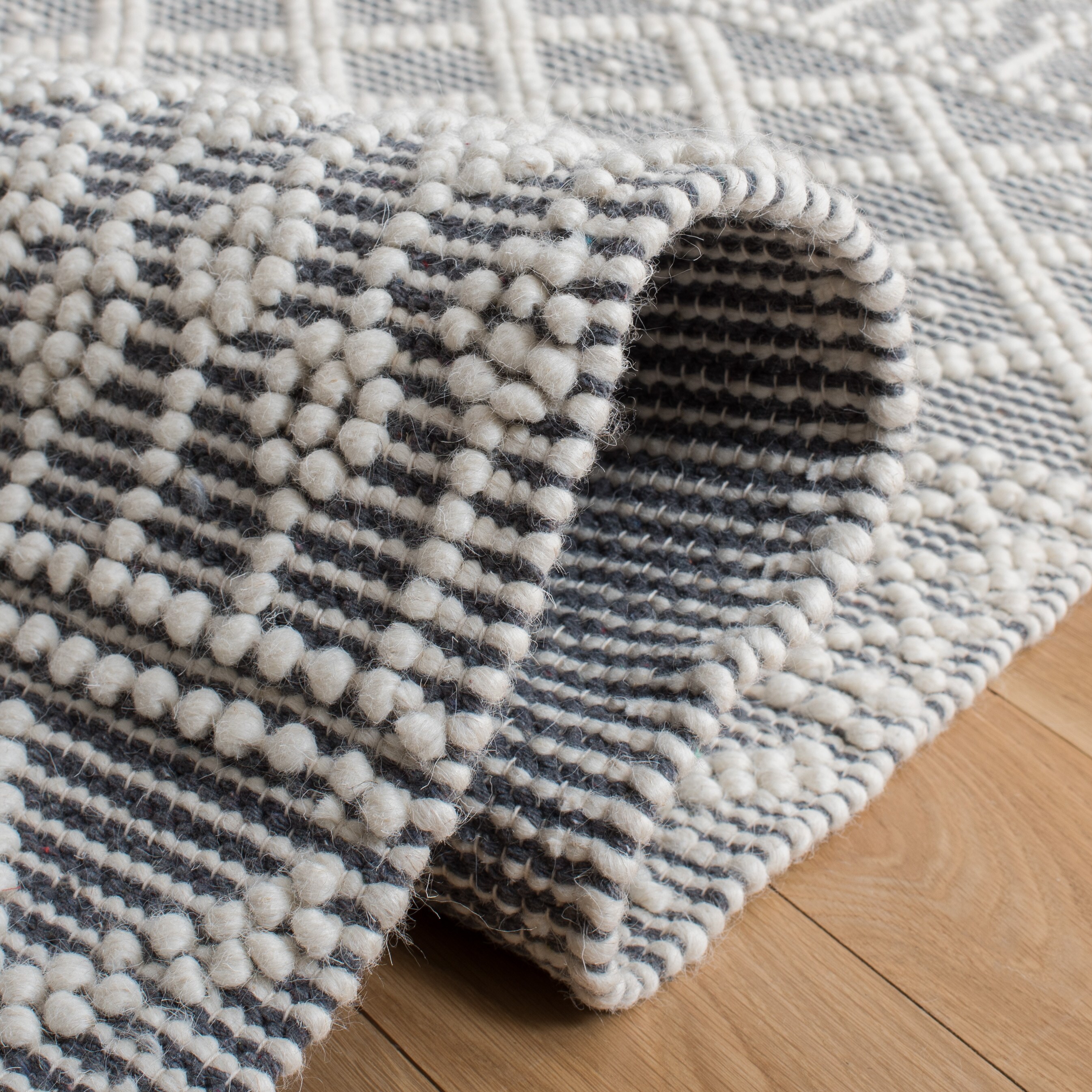 Safavieh NAT688A-6 rugs - View #7