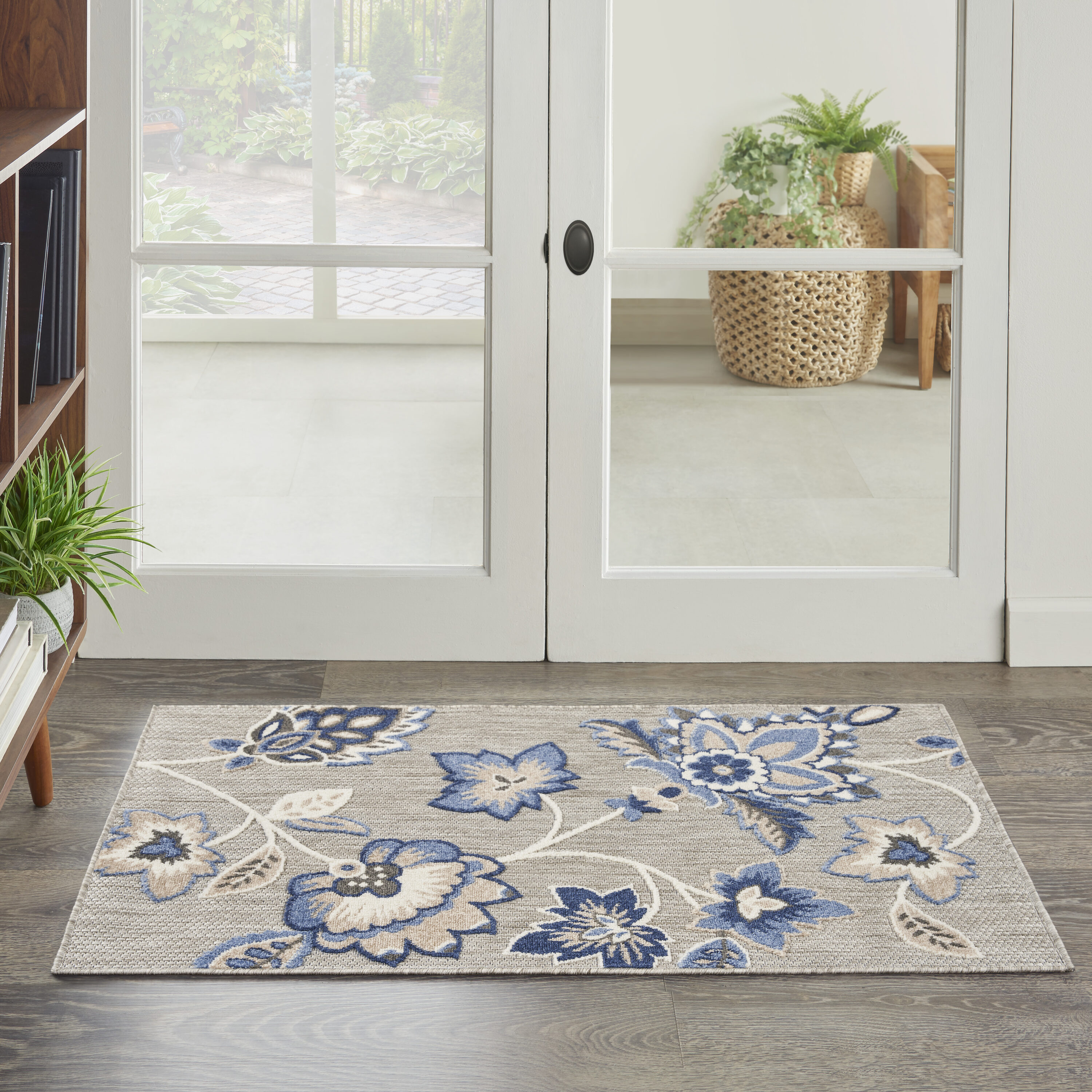 Nourison 099446169112 Aloha 3 x 4 (ft) Loomed Polypropylene Blue Grey Rectangular Indoor/Outdoor Floral/Botanical Area rug