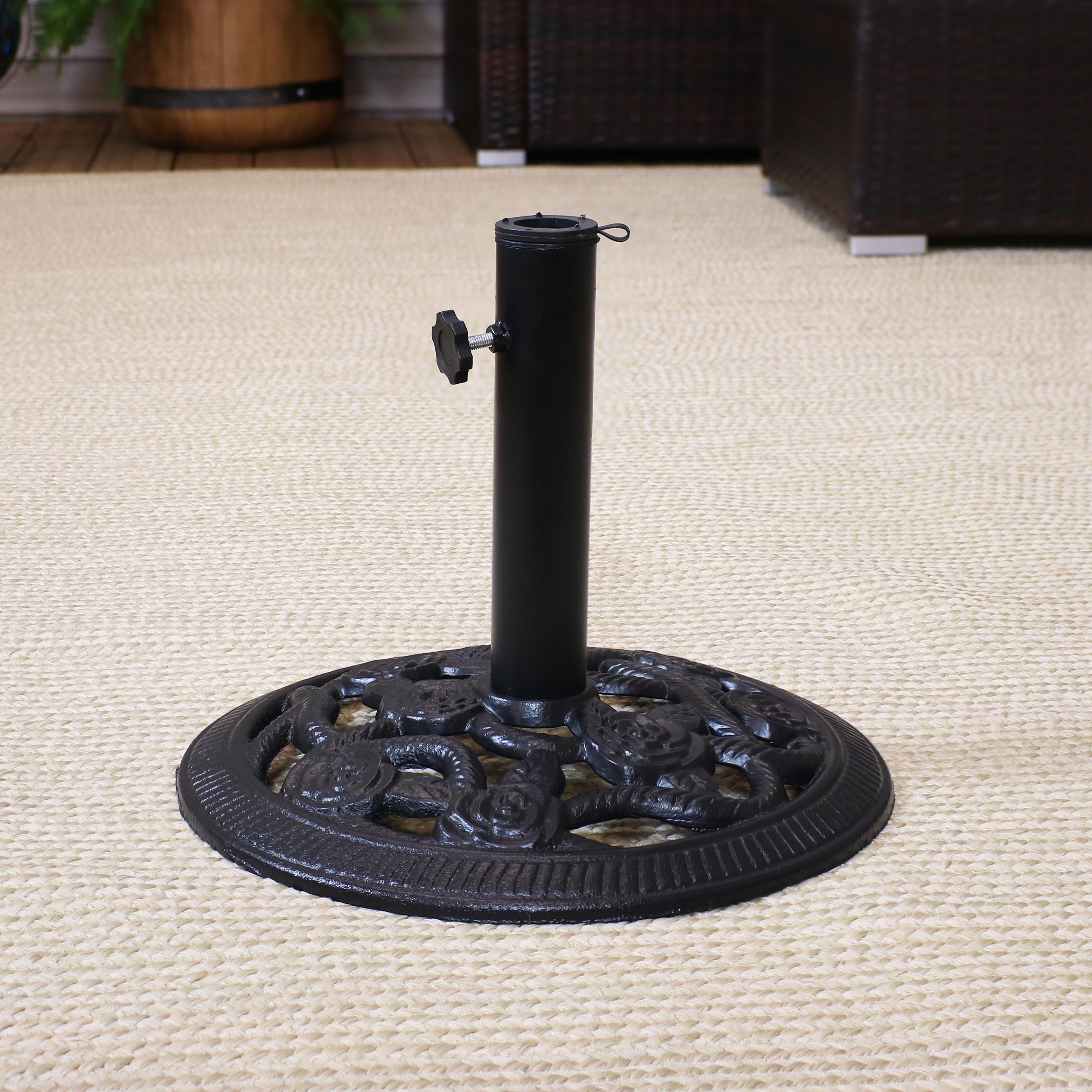 Sunnydaze Decor Heavy-Duty Metal Patio Umbrella Base Stand, Black, 16 ...