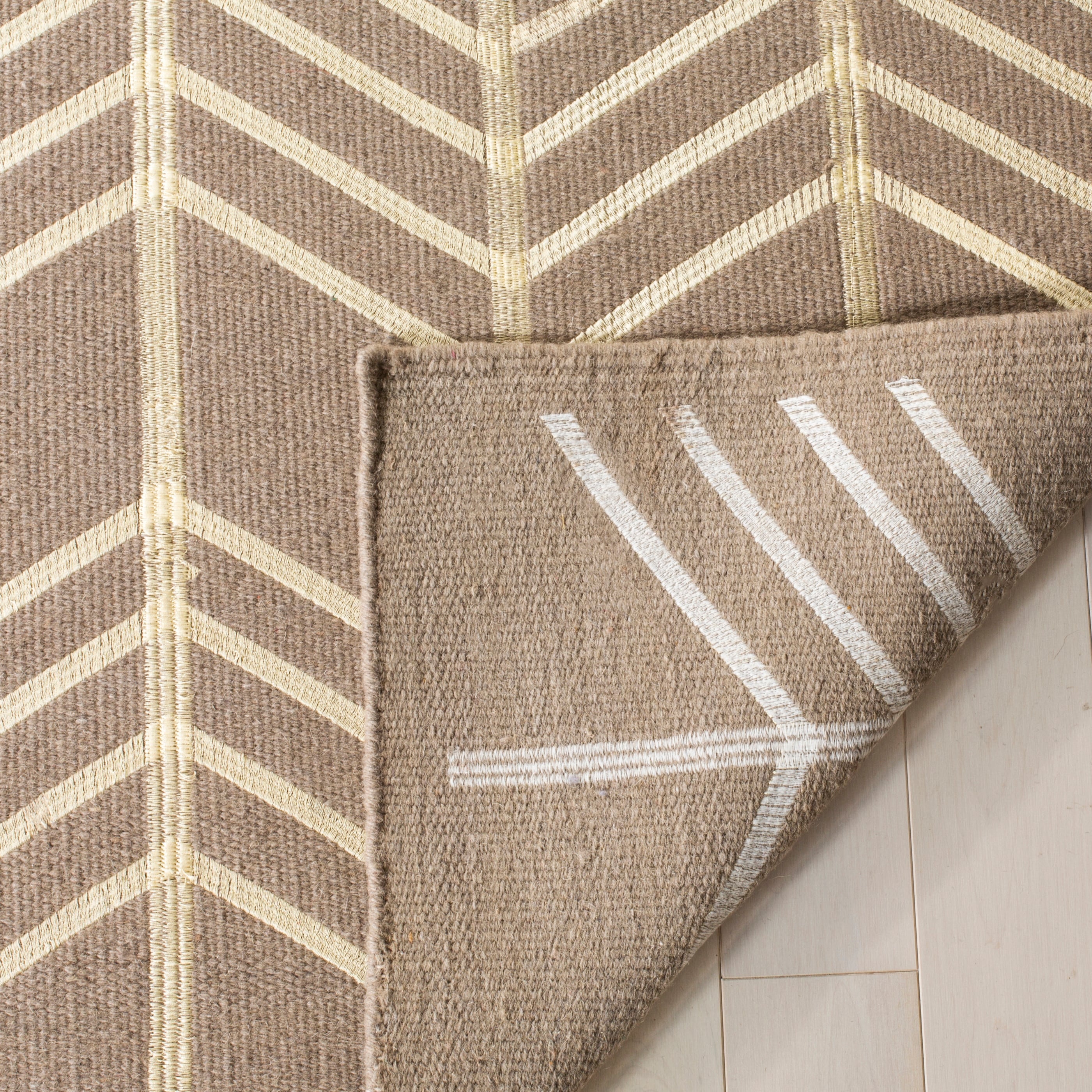 Safavieh KLM624A-5 rugs - View #4