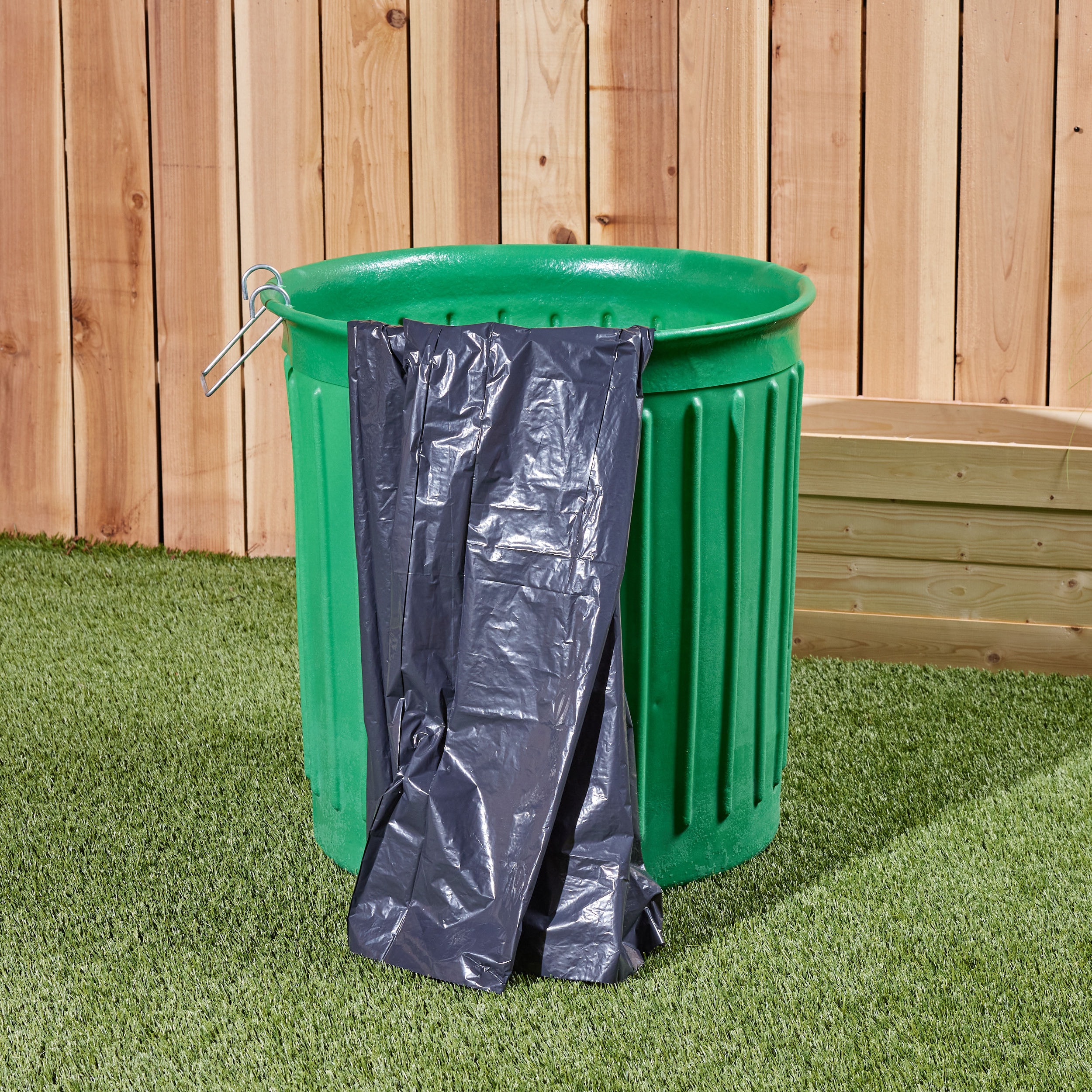 PlasticMill 100-Gallons Black Outdoor Plastic Lawn and Leaf Trash Bag
