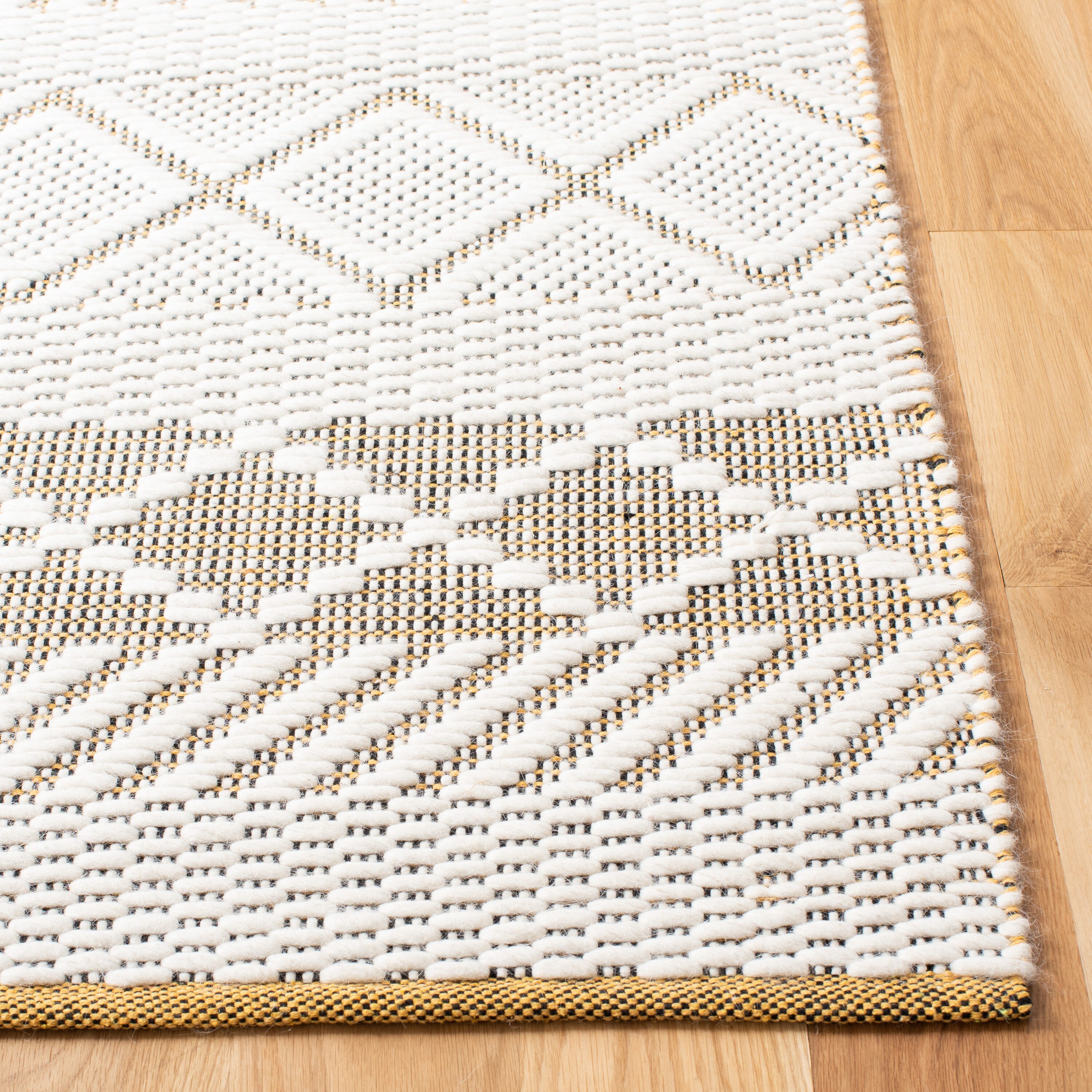 Safavieh NAT854C-5 rugs - View #3
