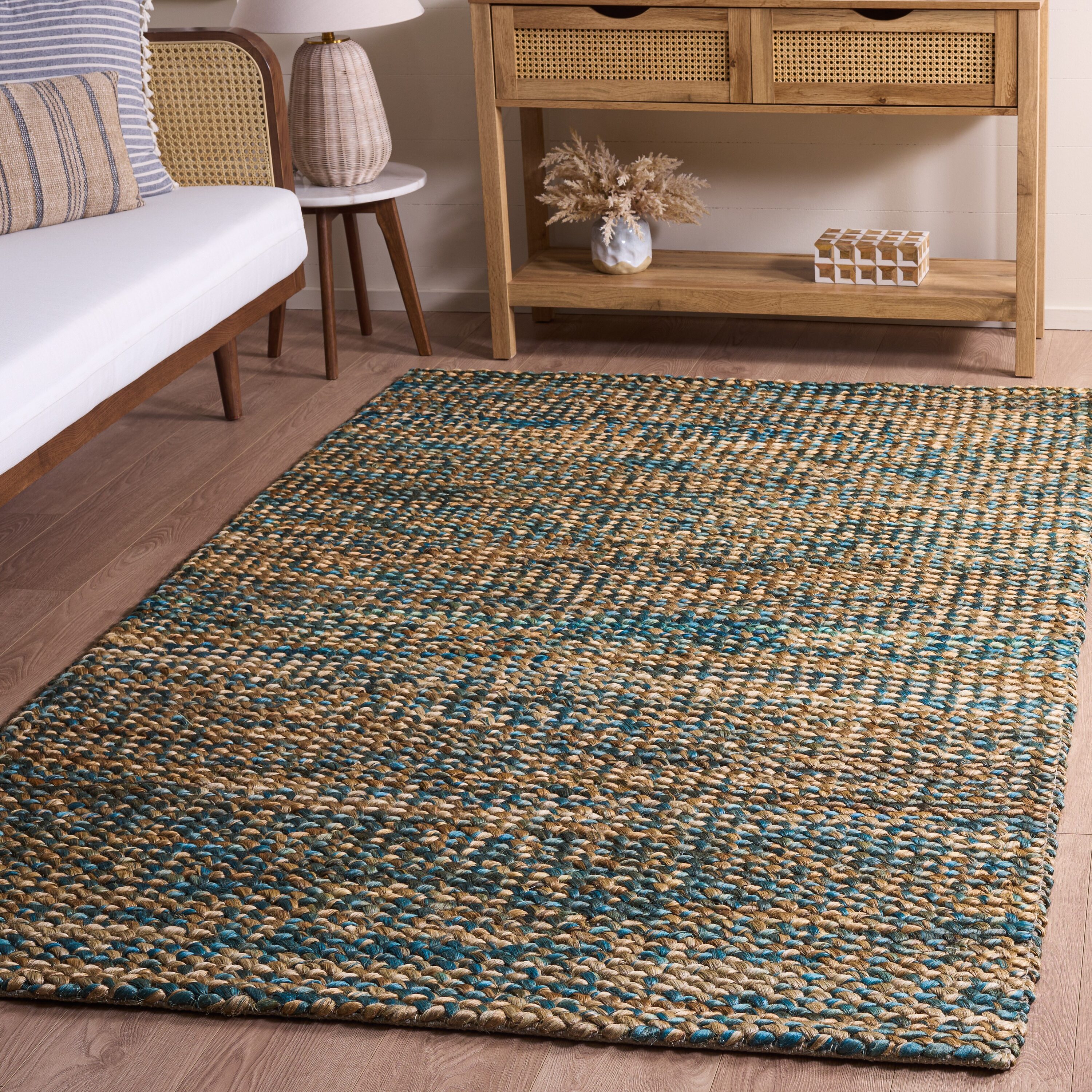 Safavieh NFC111M-4 rugs - View #2