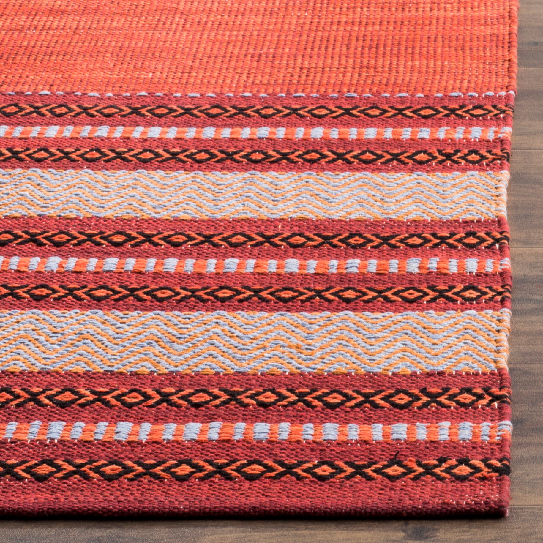 Safavieh MTK214C-5 rugs - View #3
