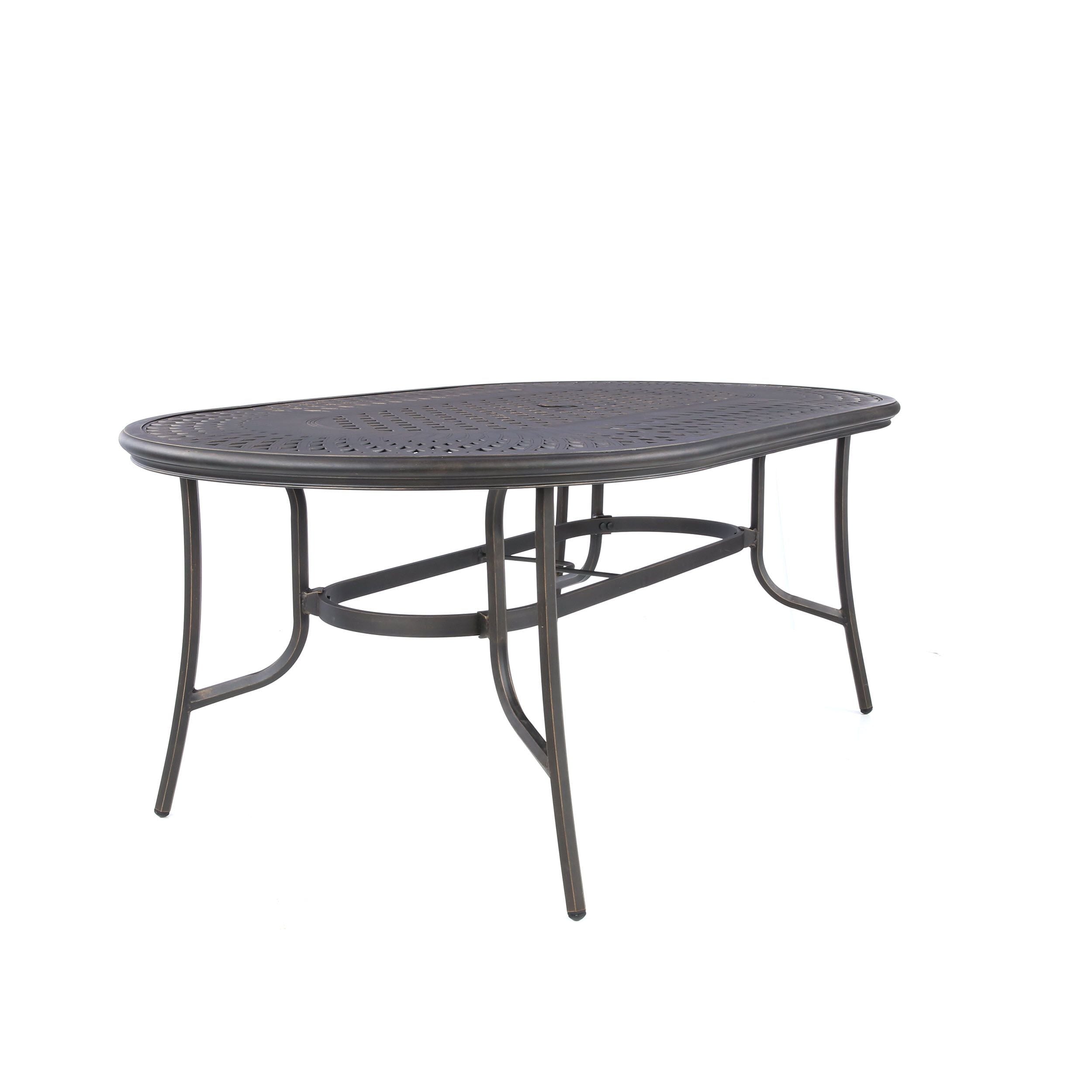 queensbury oval outdoor dining table