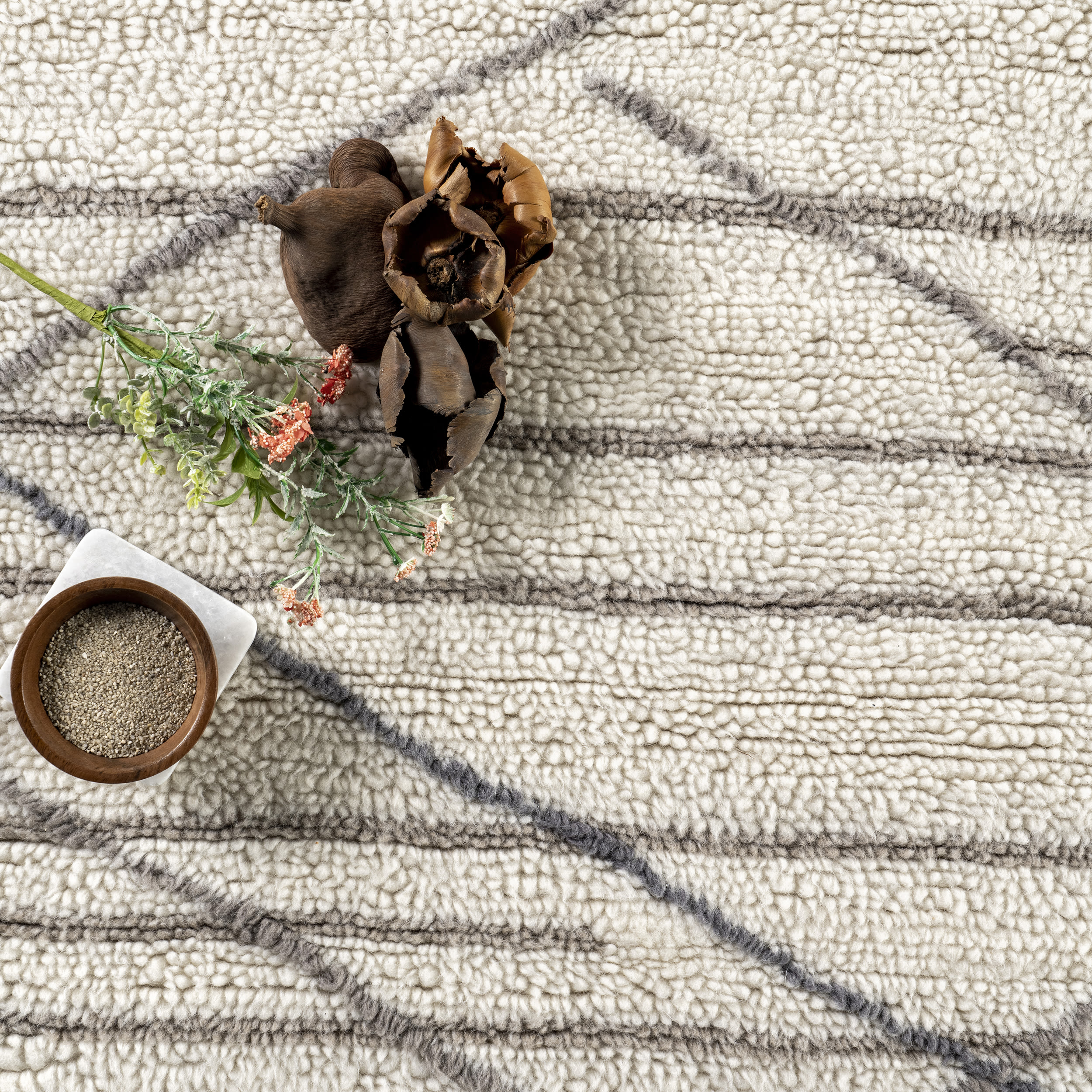 Ivory and Gray Stripe Wool 4' x 6' Washable Area Rug