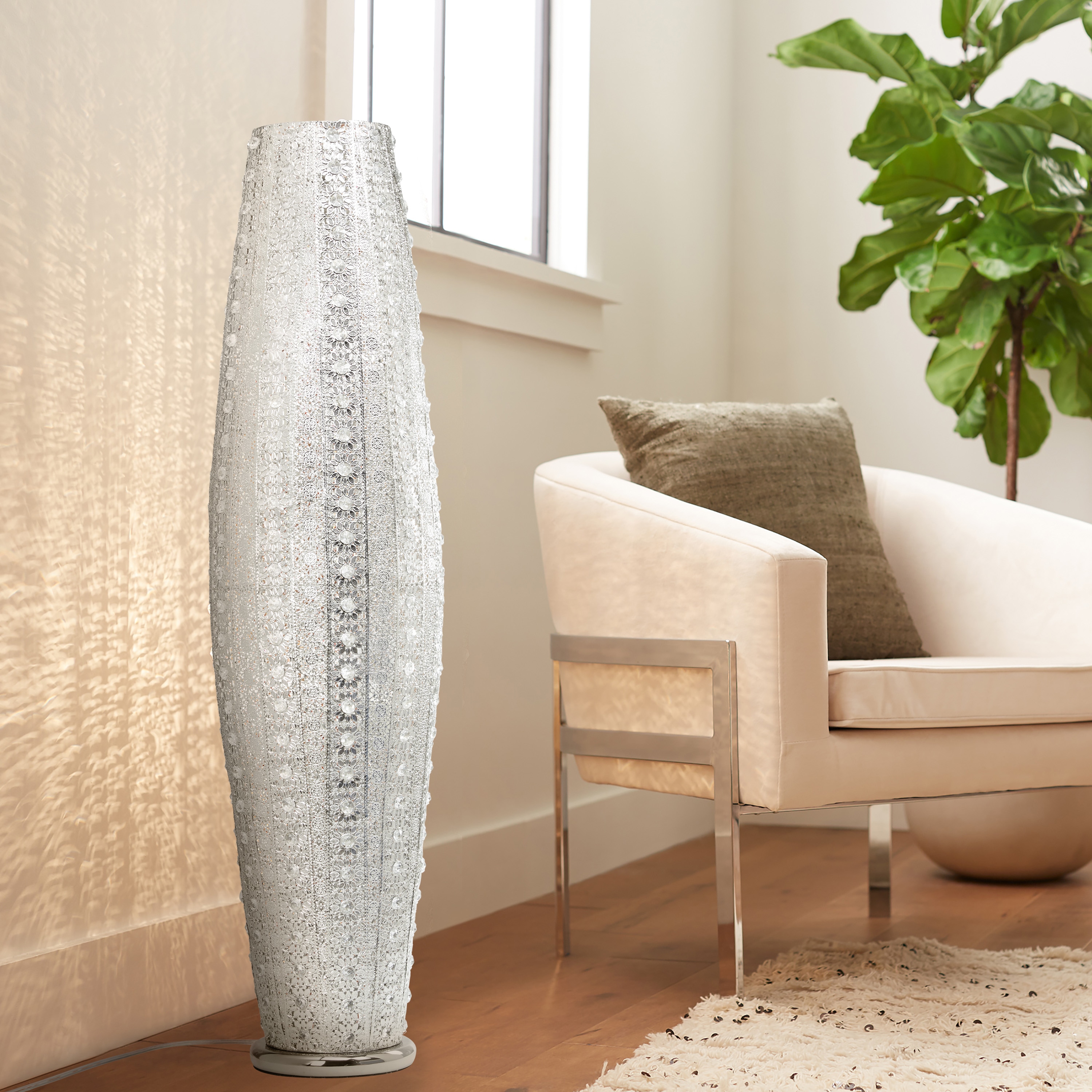 River of Goods 19518 Floor Lamp 43.5-in Matte silver Shaded floor lamp Floor Lamp with Crystal Shade