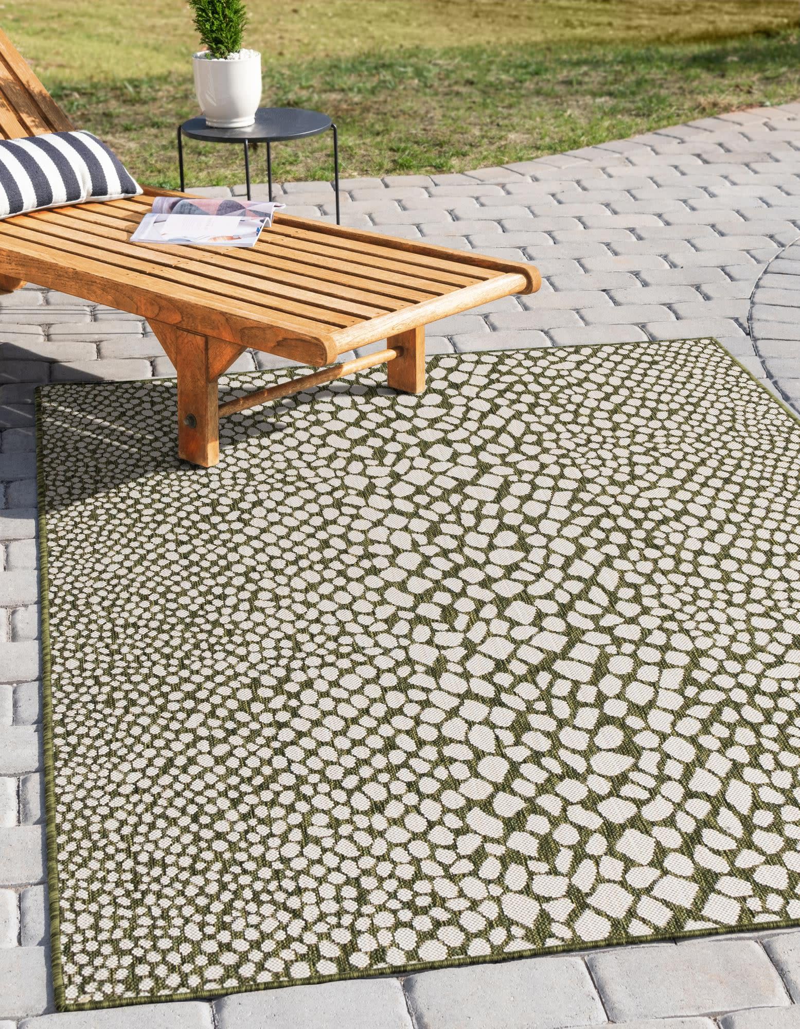 Unique Loom 3152817 Jill Zarin Cape Town 9 x 12 (ft) Loomed Polypropylene Green Rectangular Indoor/Outdoor Animal print Area rug
