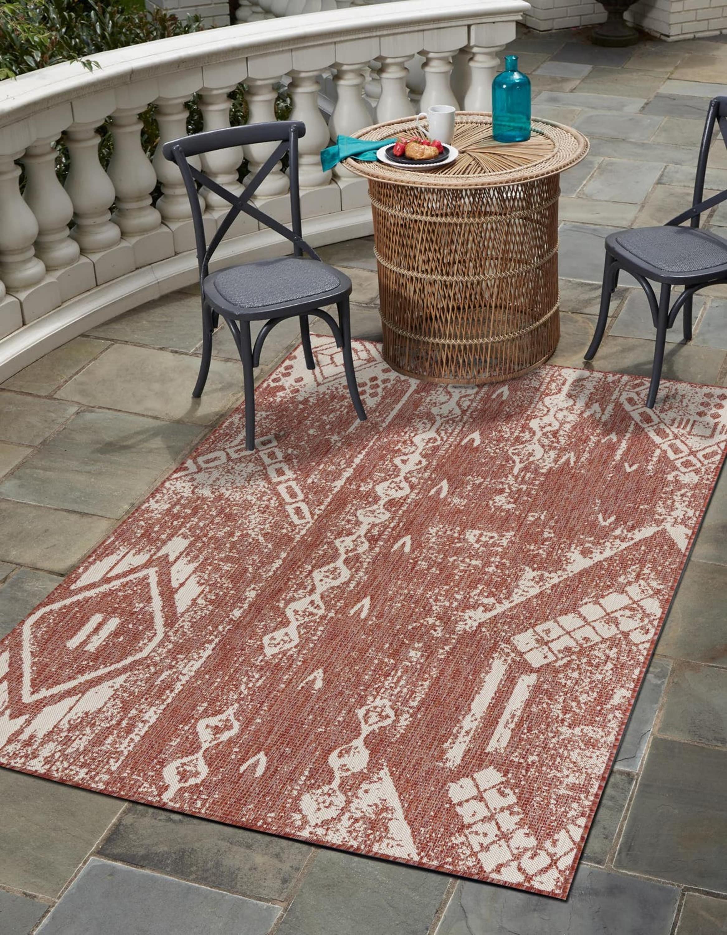 Unique Loom 3180927 Outdoor Bohemian 6 x 9 (ft) Loomed Polypropylene Rust Red Rectangular Indoor/Outdoor Abstract Area rug