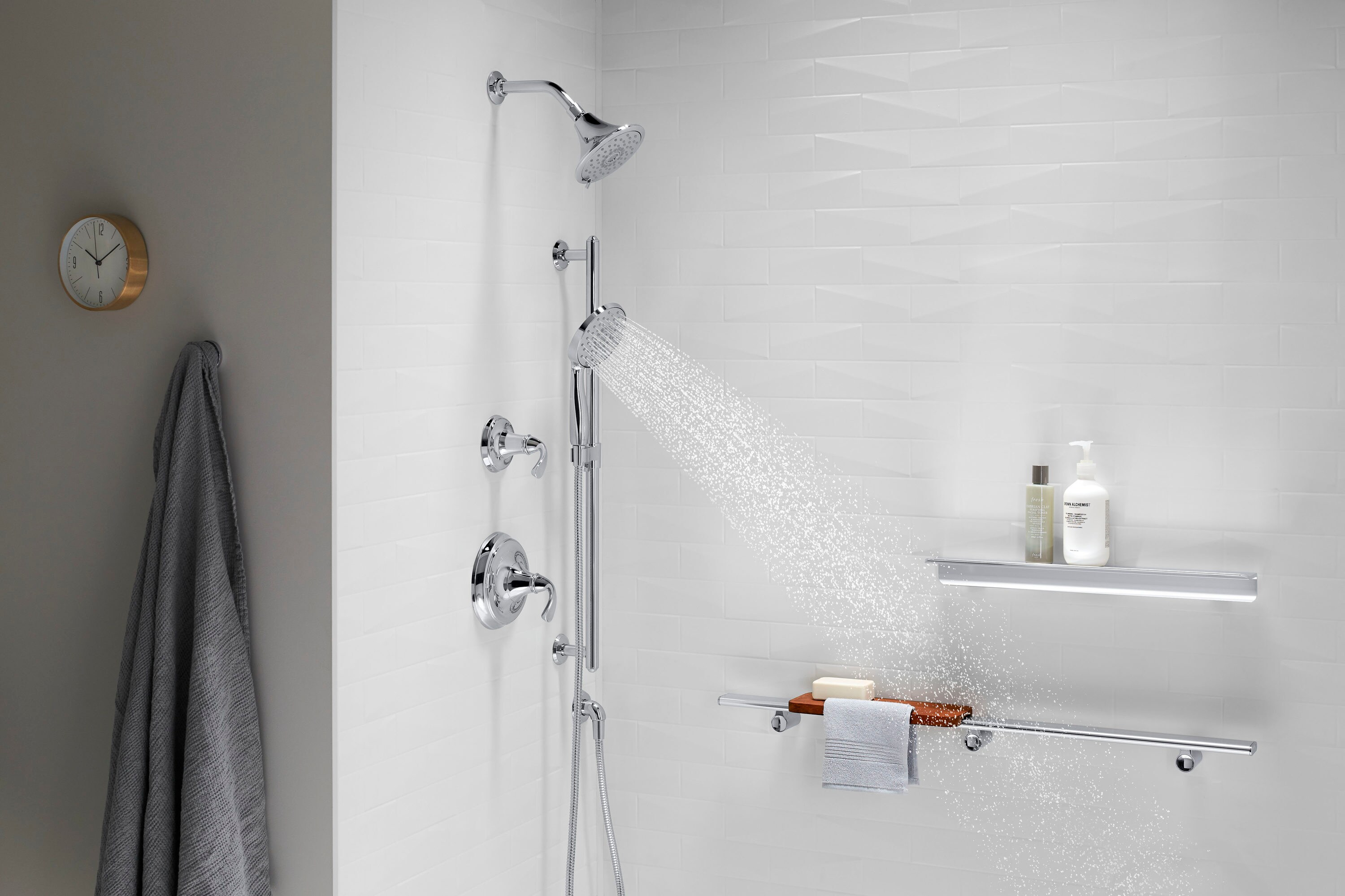 Polished Chrome Multifunction Wall Mounted Showerhead with Pulse