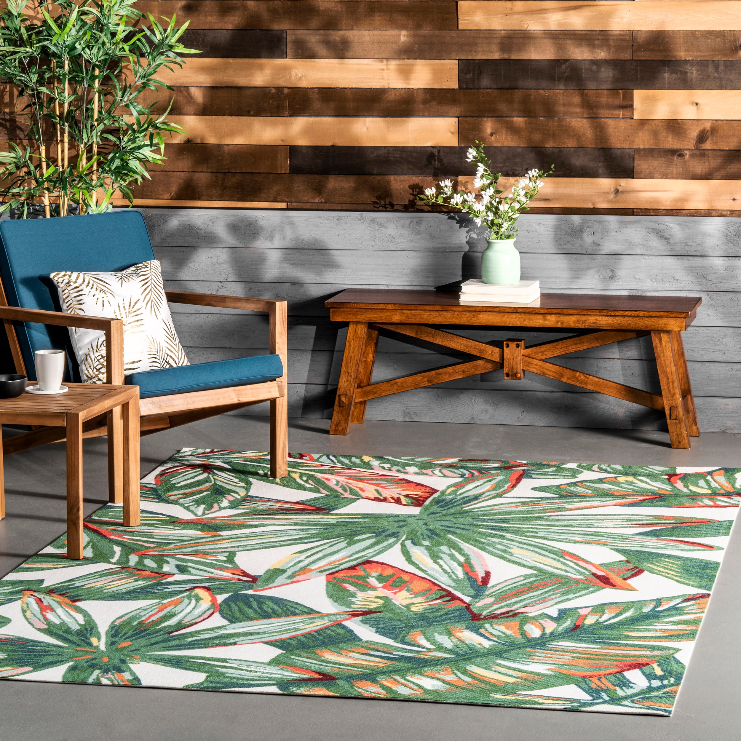 8' x 10' Red and Green Floral Synthetic Rectangular Rug