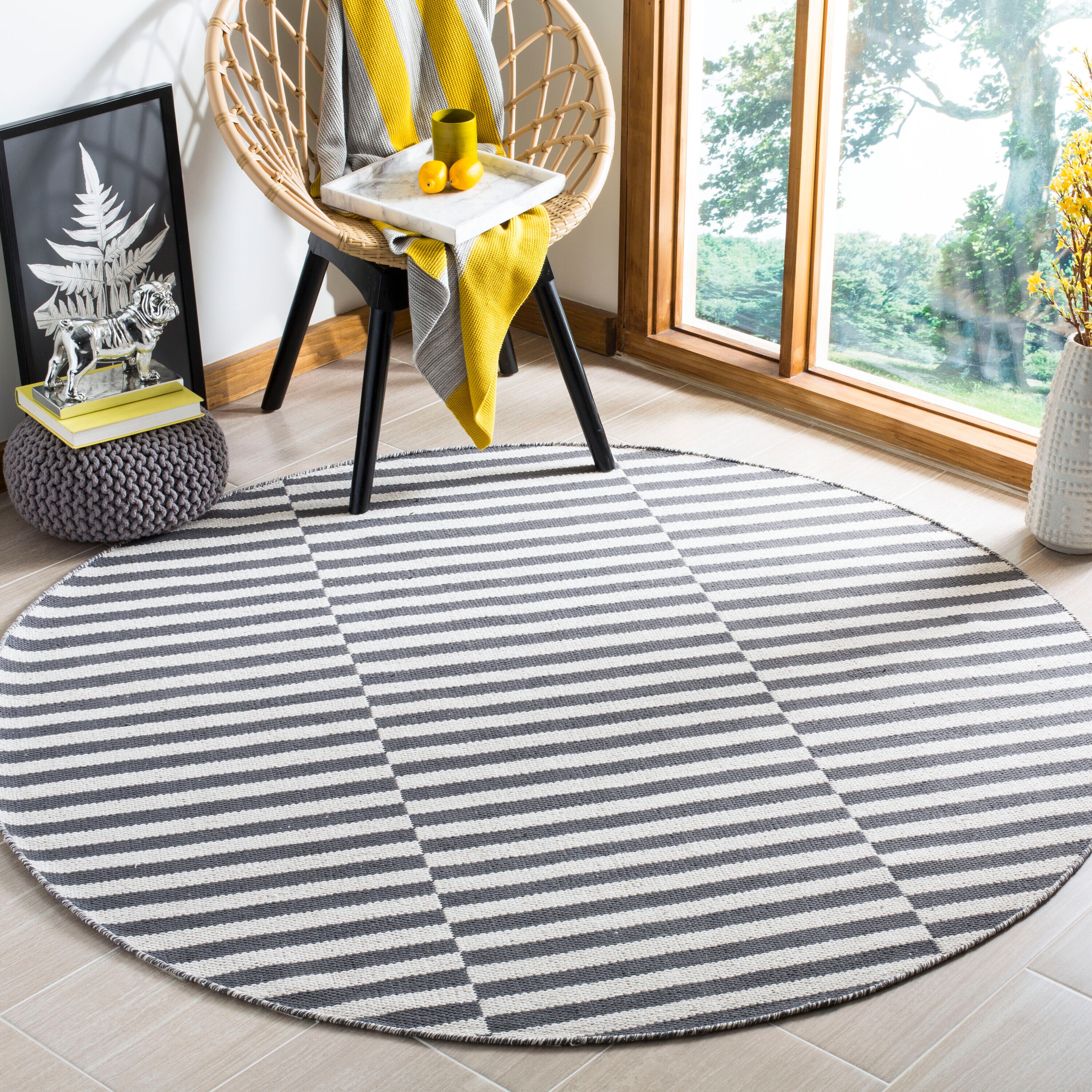 Safavieh MTK715A-6R Montauk Fitzroy 6 x 6 (ft) Cotton Ivory/Gray Round Indoor Stripe Coastal Area rug