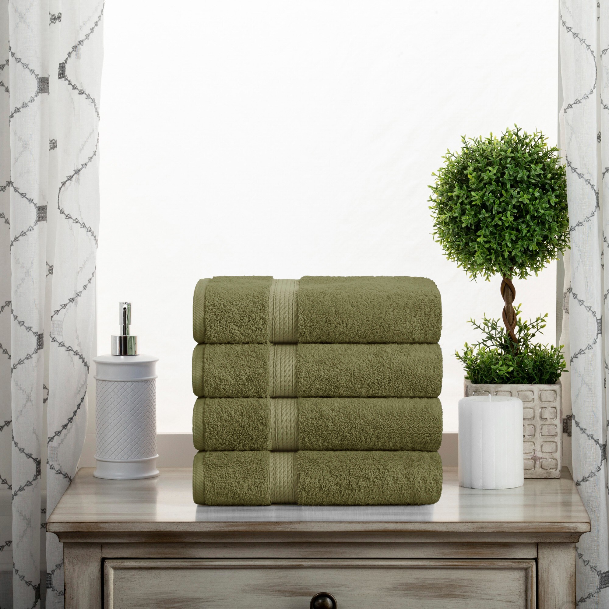 Superior Egyptian Cotton Pile Plush Heavyweight Absorbent Luxury Soft Hand Towel Set of 4