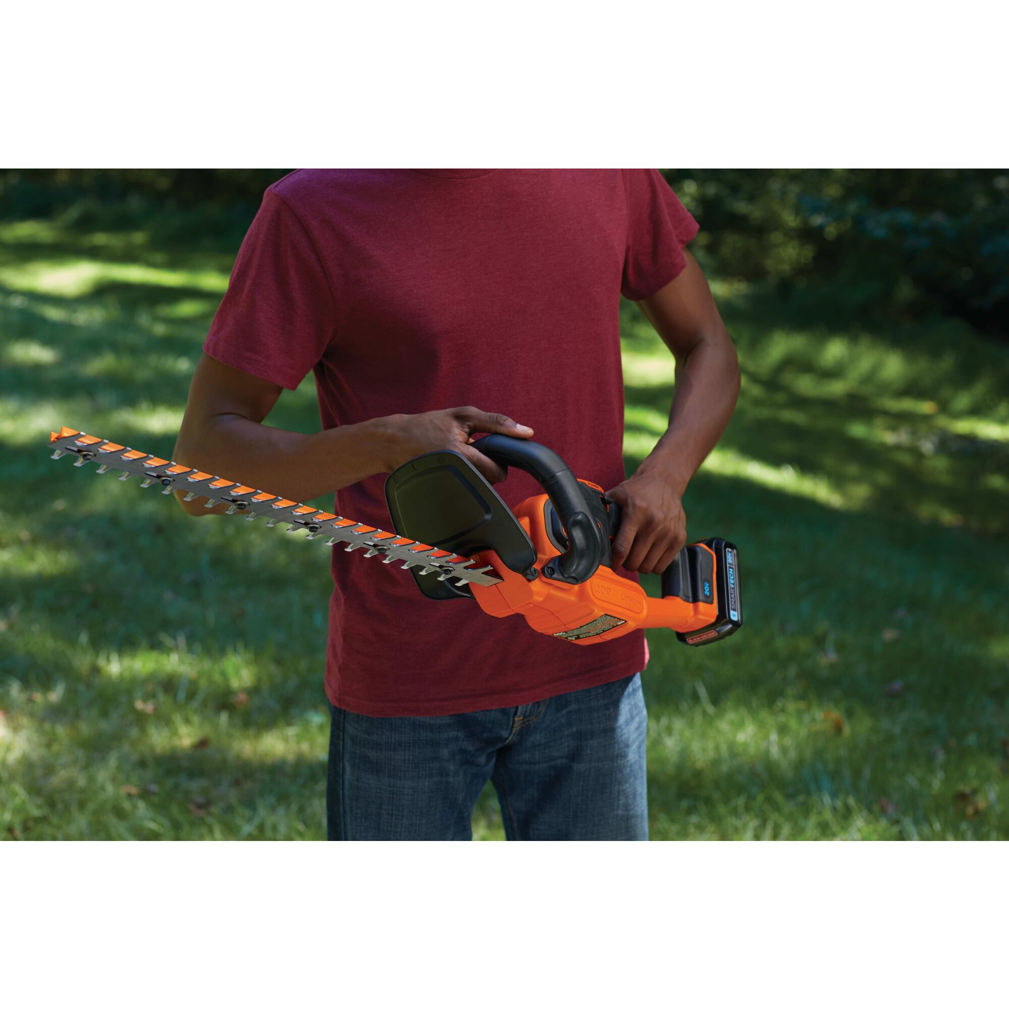 BLACK + DECKER PowerCut 22 In. 20V Lithium Ion Cordless Hedge Trimmer  LHT321, 1 - Dillons Food Stores