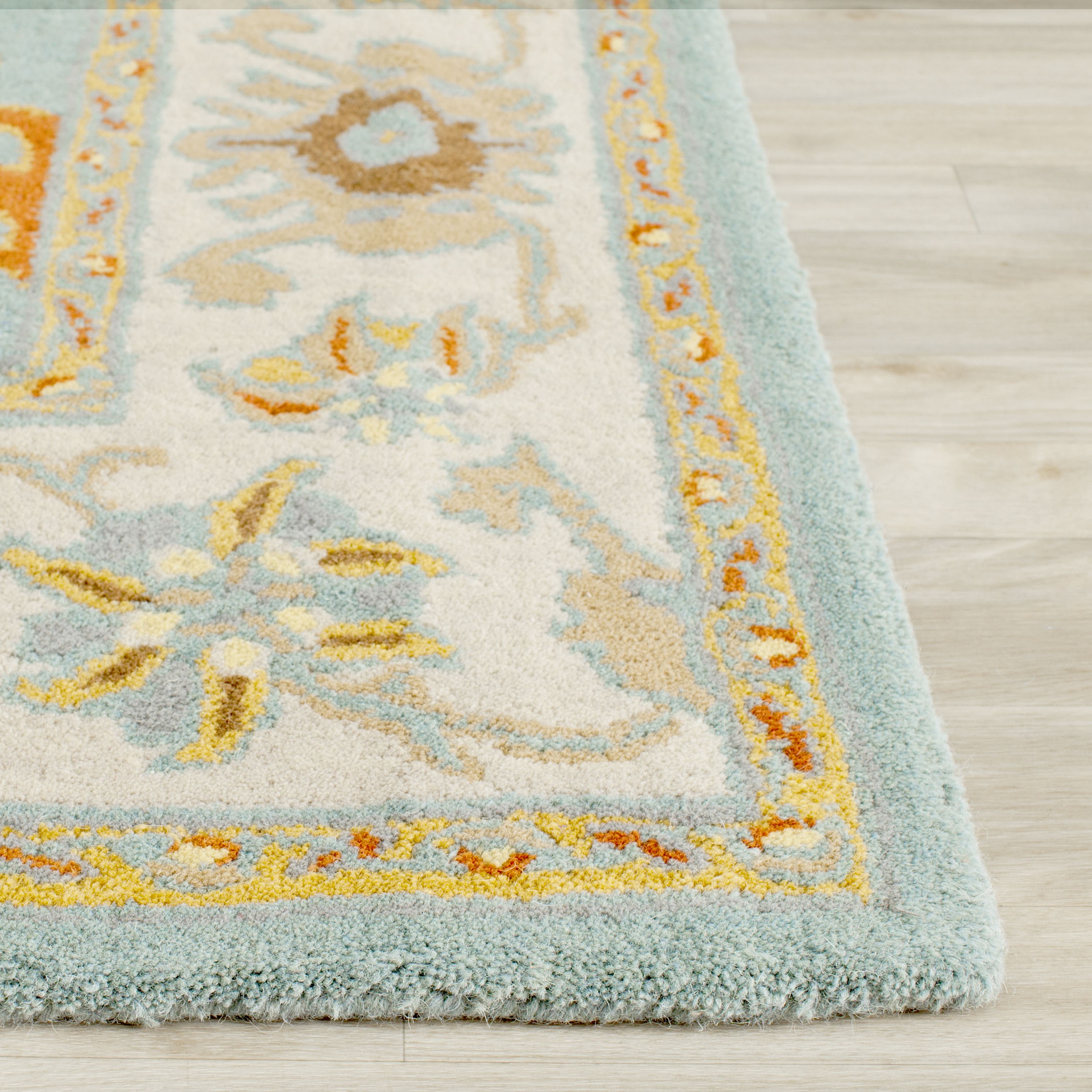 Safavieh HG734A-4SQ rugs - View #3