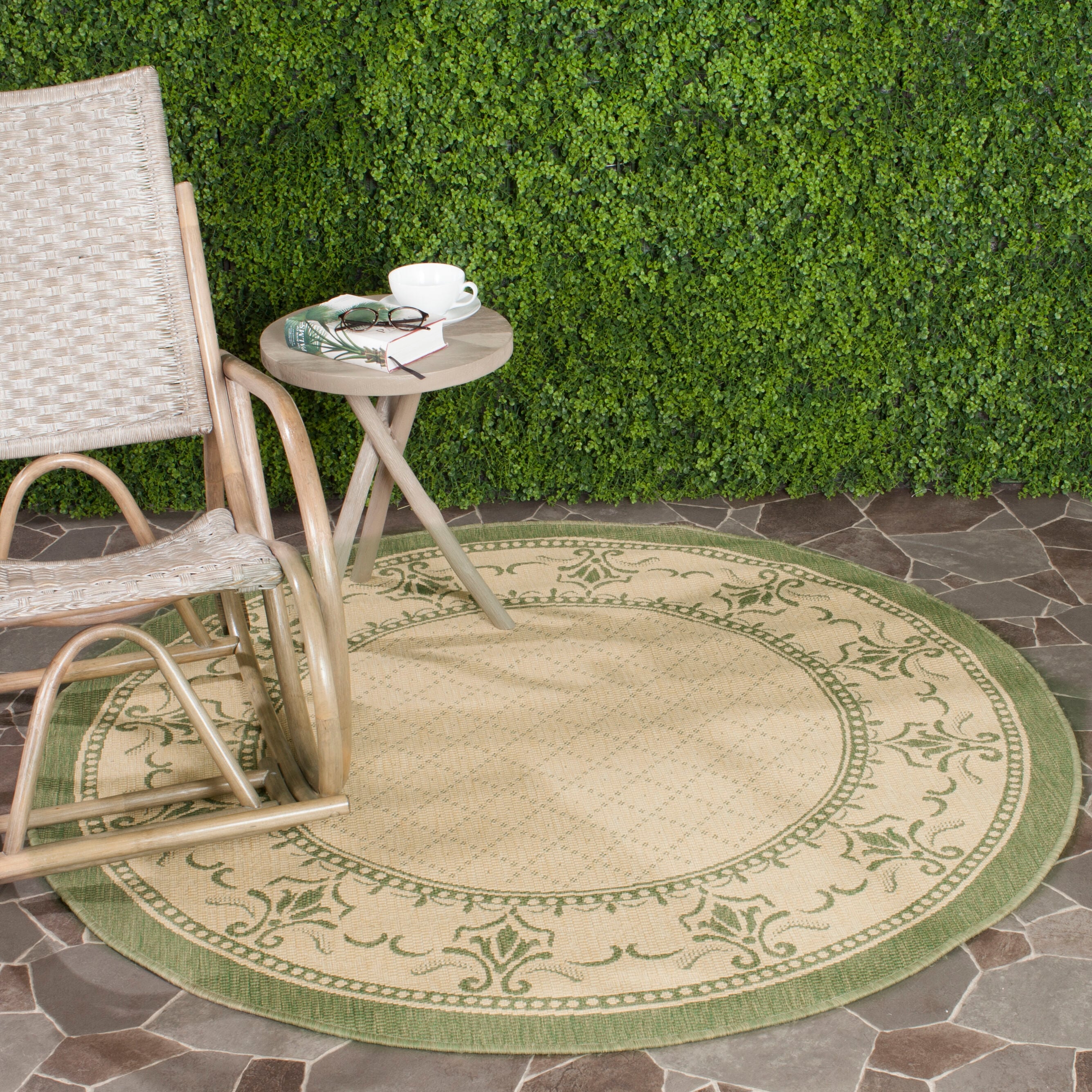 Safavieh CY0901-1E01-7R Courtyard Trellis Vine 7 x 7 (ft) Loomed Polypropylene Natural/Olive Round Indoor/Outdoor Border Area rug