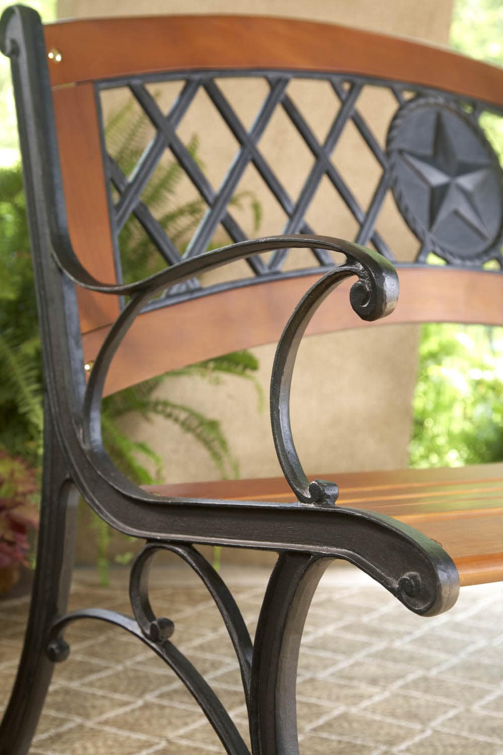 Lowes wrought iron discount chairs