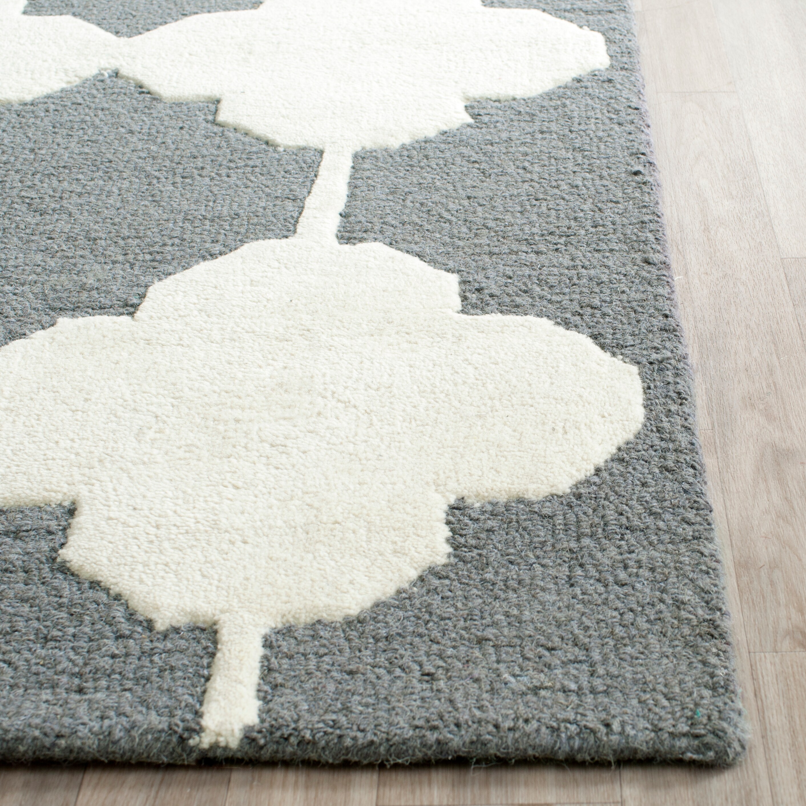 Safavieh Cambridge 719D Dark Grey Ivory 6 x 6 Square Area rug in the ...