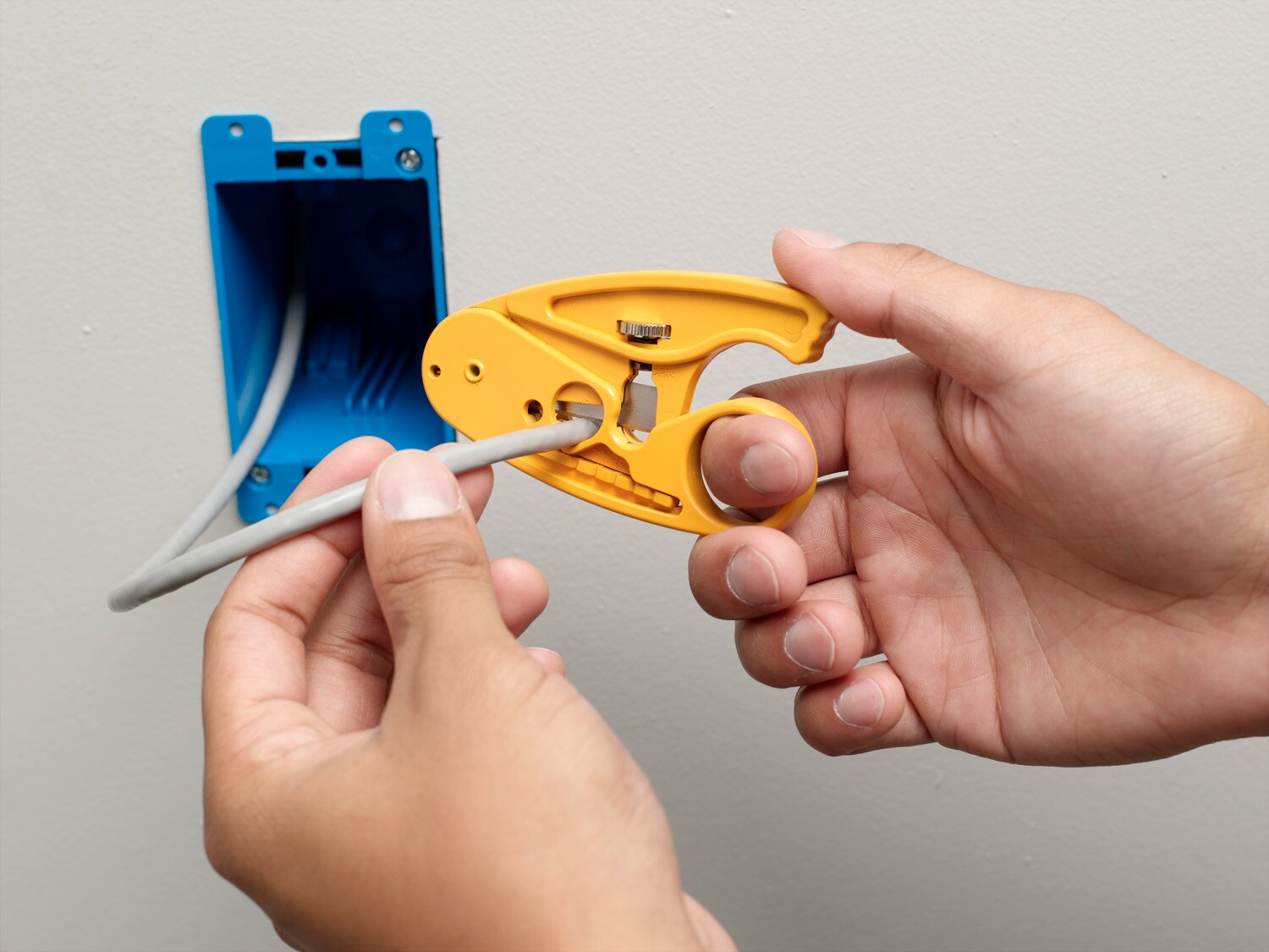 Fluke Networks 11230002 Wire-Strippers-Crimpers-Cutters - View #3