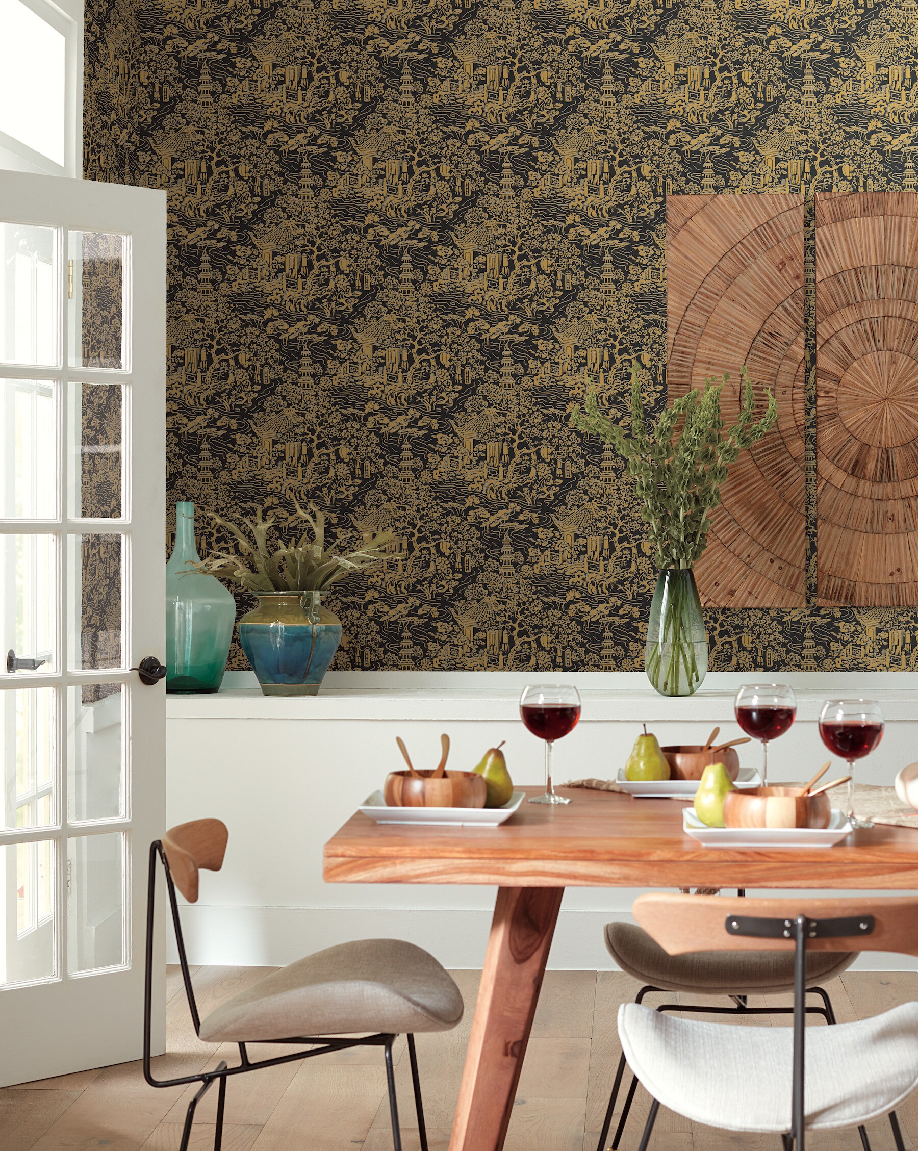 York Wallcoverings Ronald Redding Designs Tea Garden 60.8-sq Ft Black ...