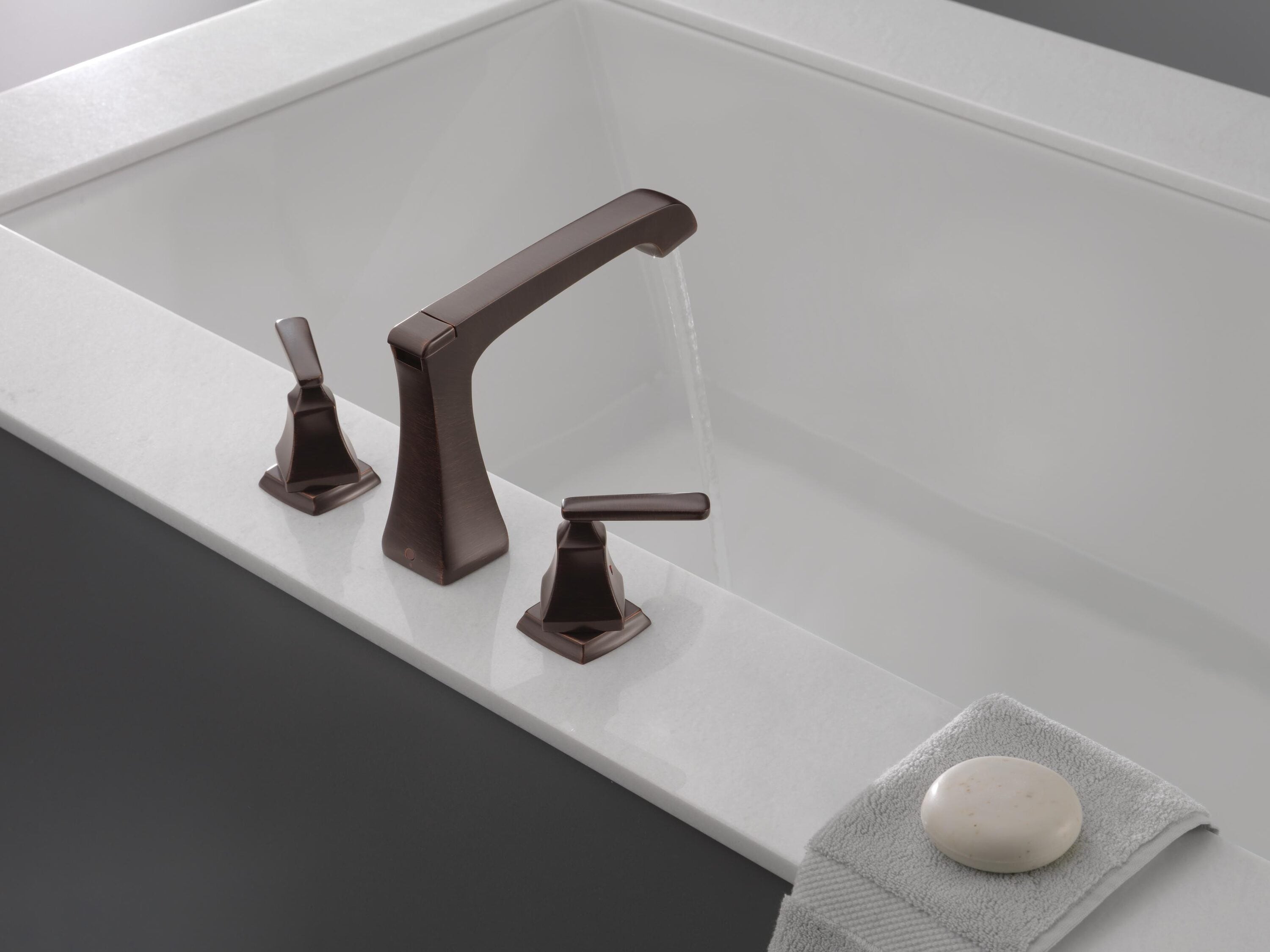Delta T2764-RB Roman-Tub-Faucets - View #2