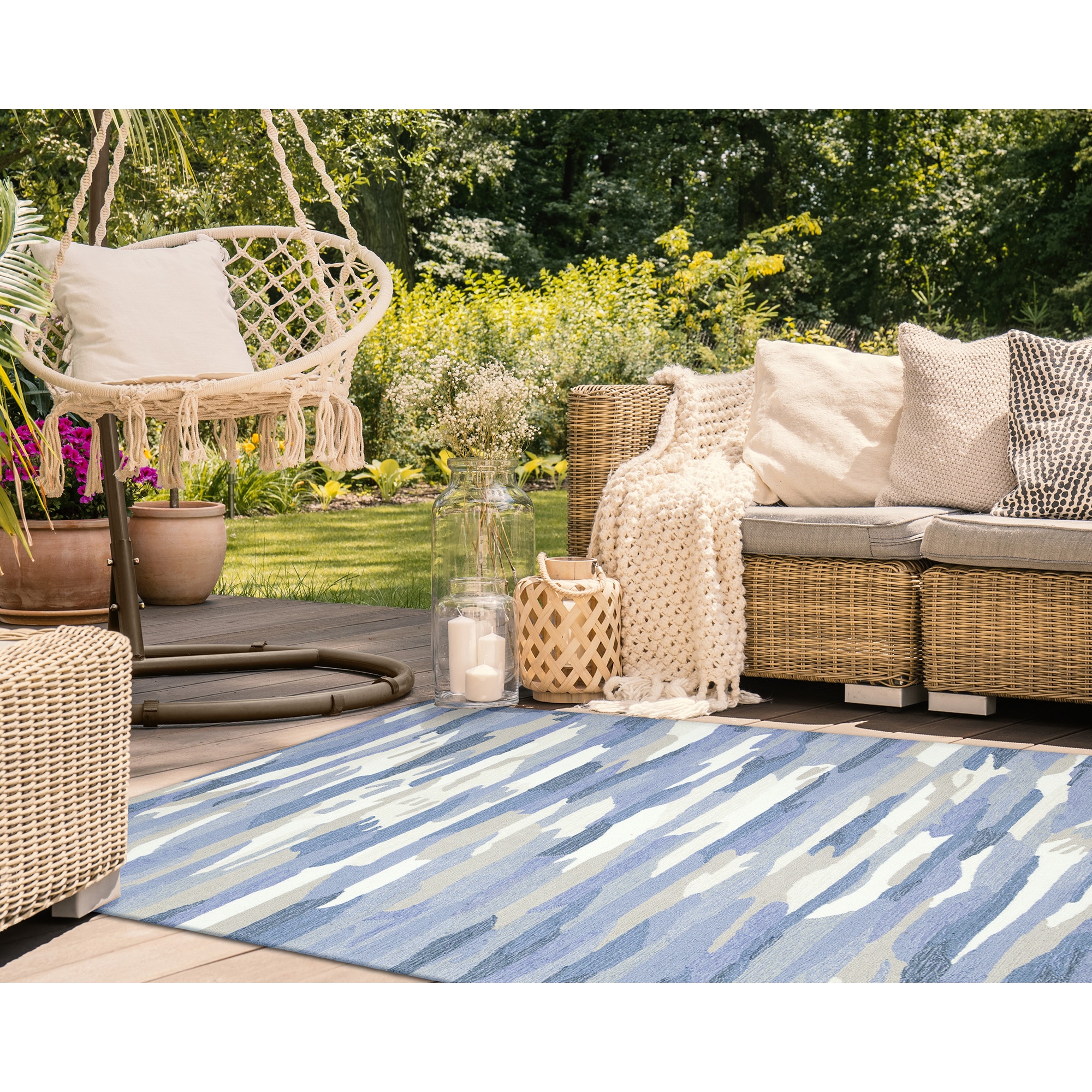 Liora Manne CAP46172523 Capri 4 x 6 (ft) Tufted Polyester Soft Blue Rectangular Indoor/Outdoor Abstract Coastal Area rug