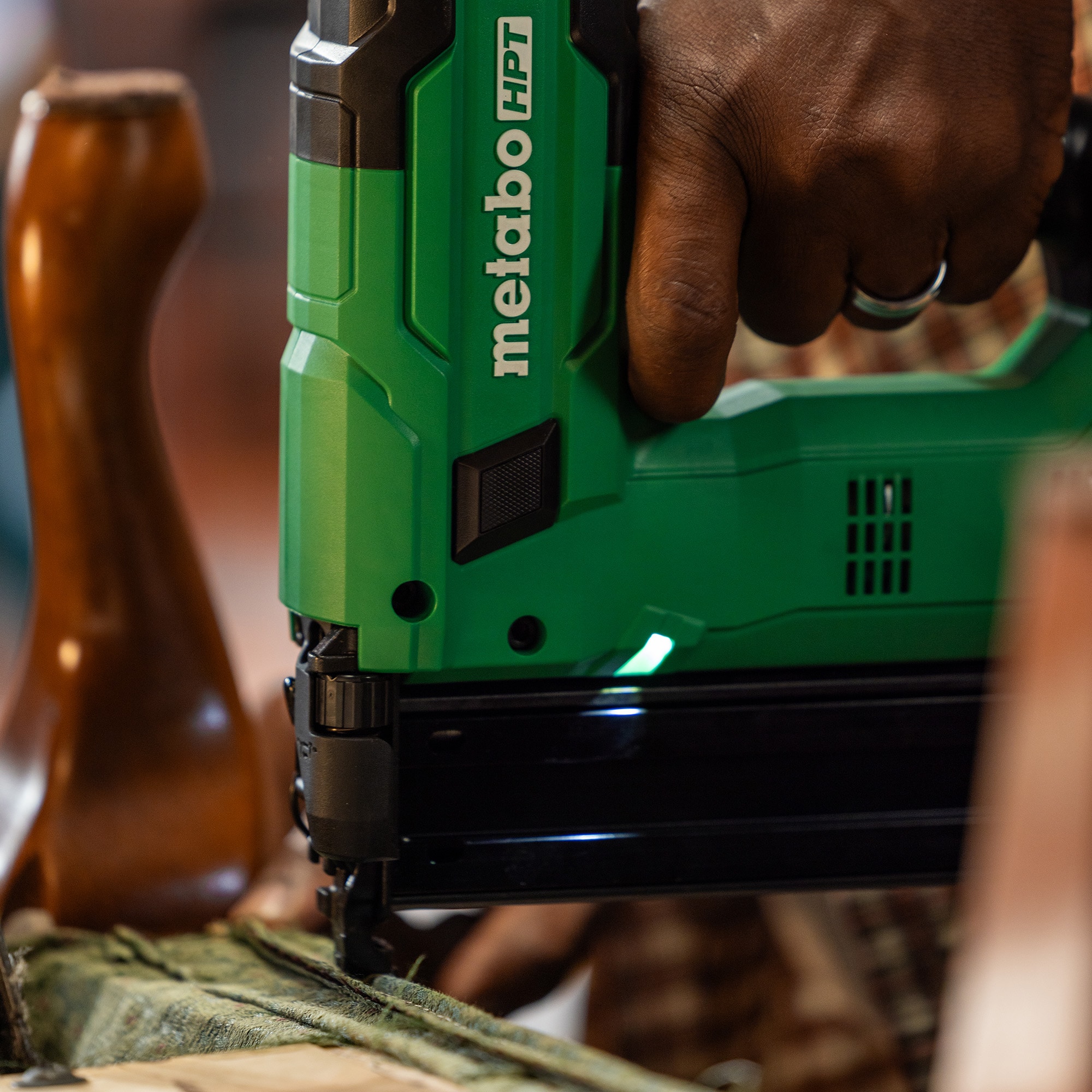 Metabo HPT N1804DBM Pneumatic-Staplers - View #6