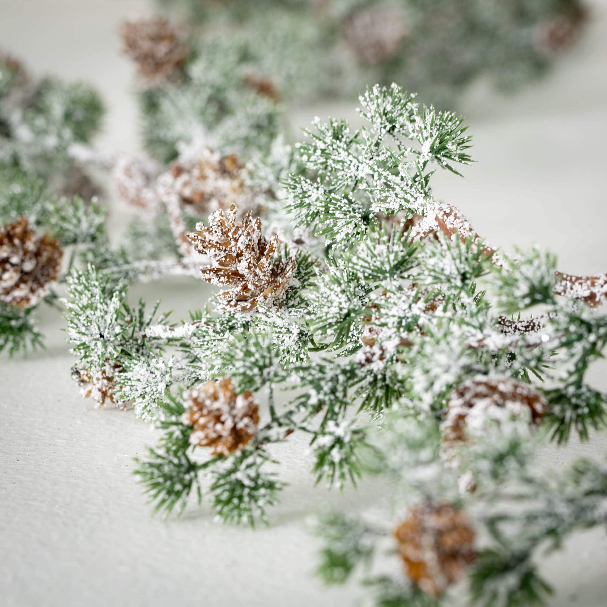 Sullivans GD1543 Artificial-Christmas-Garland - View #2