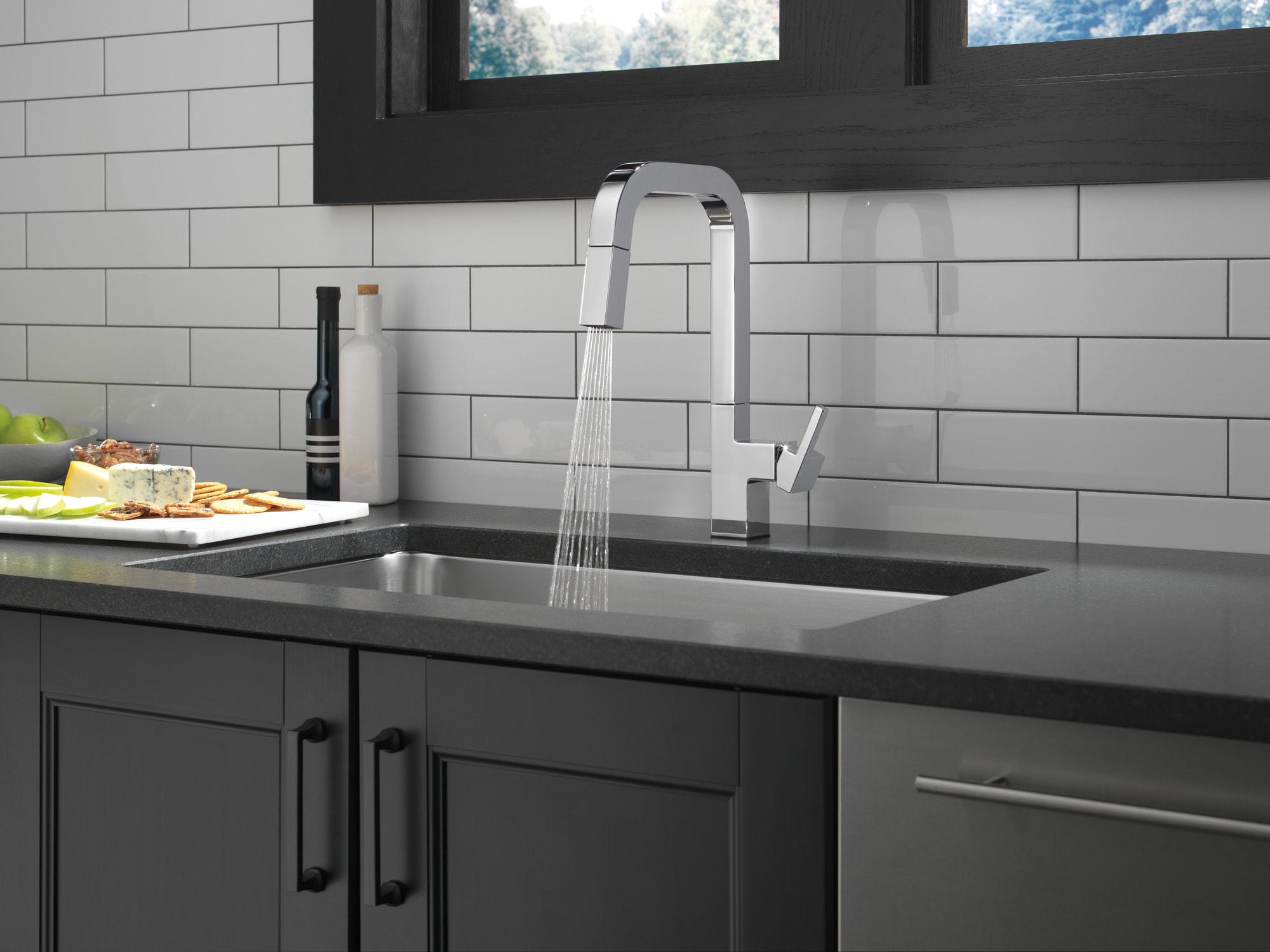 Delta 19825LF Kitchen-Faucets - View #9