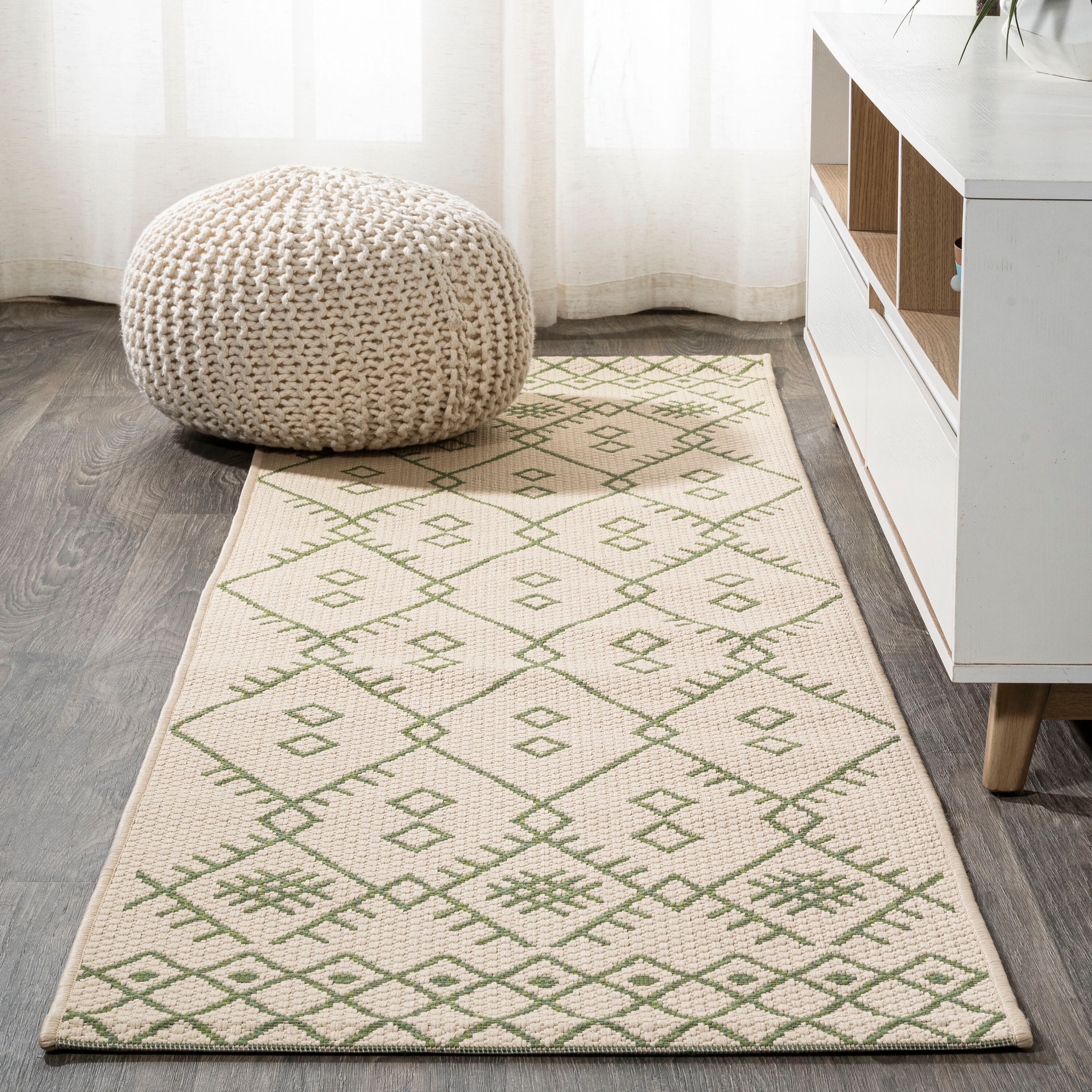 JONATHAN Y Santa Monica 2 X 10 (ft) Beige/Green Indoor/Outdoor Medallion  Coastal Runner Rug in the Rugs department at