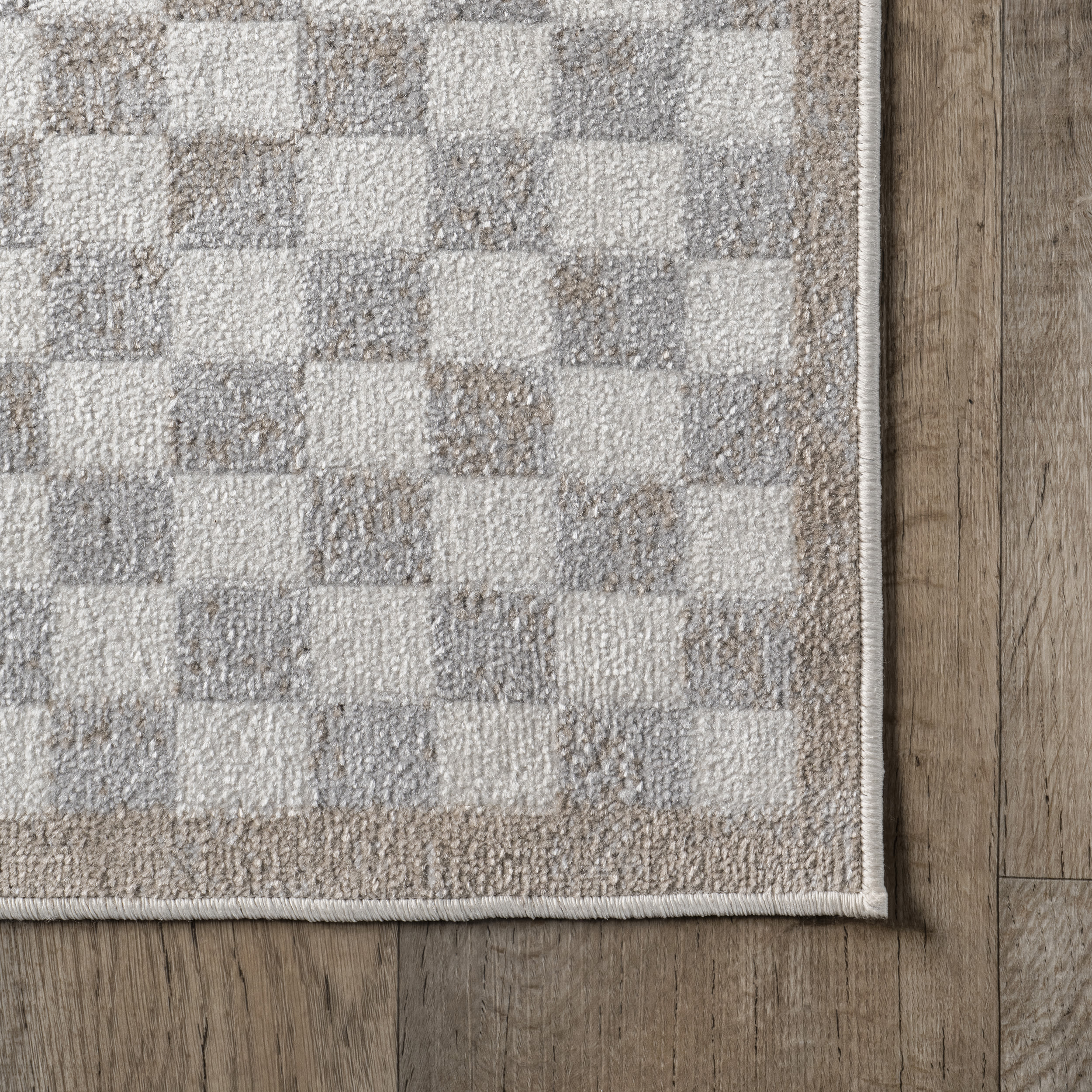 Beige and White Geometric 4' x 6' Washable Area Rug