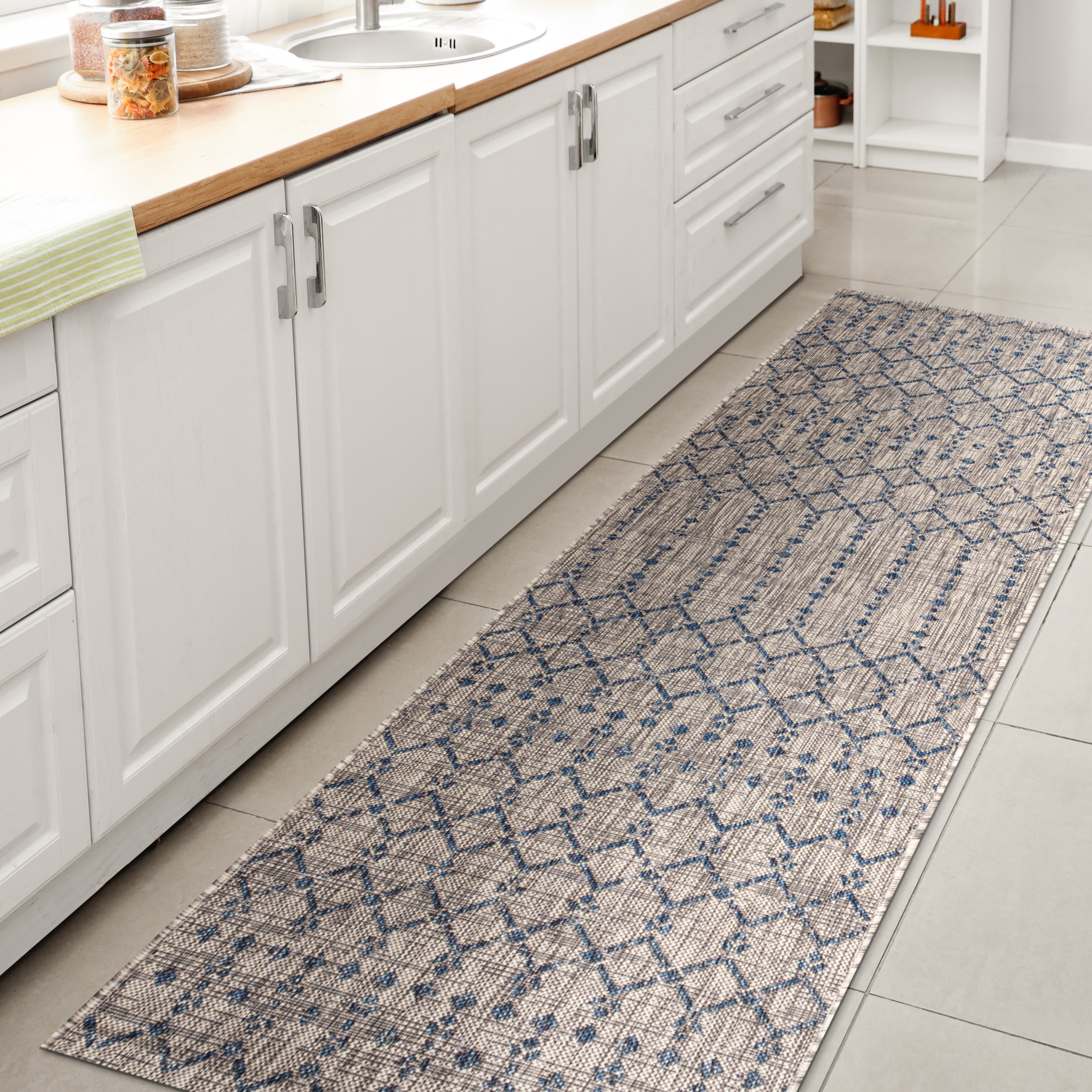 JONATHAN  Y SMB108A-214 Santa Monica Ourika Filigree Textured Weave 2 x 14 (ft) Loomed Polypropylene Light Gray/Navy Rectangular Indoor/Outdoor Tribal Rustic Runner rug
