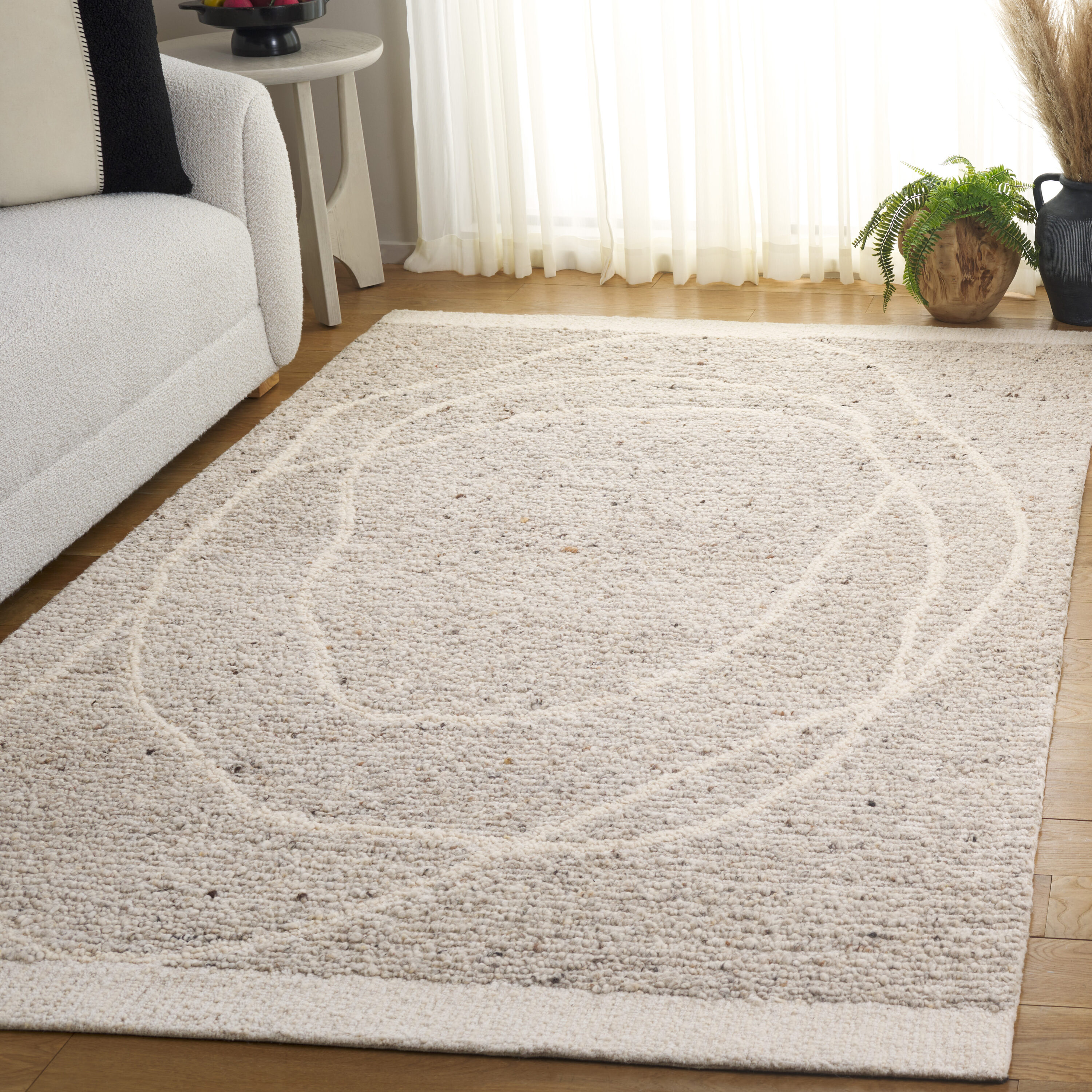  Natura 804 Ivory/Beige Contemporary 5ft x 8ft Medium Rectangle Rug