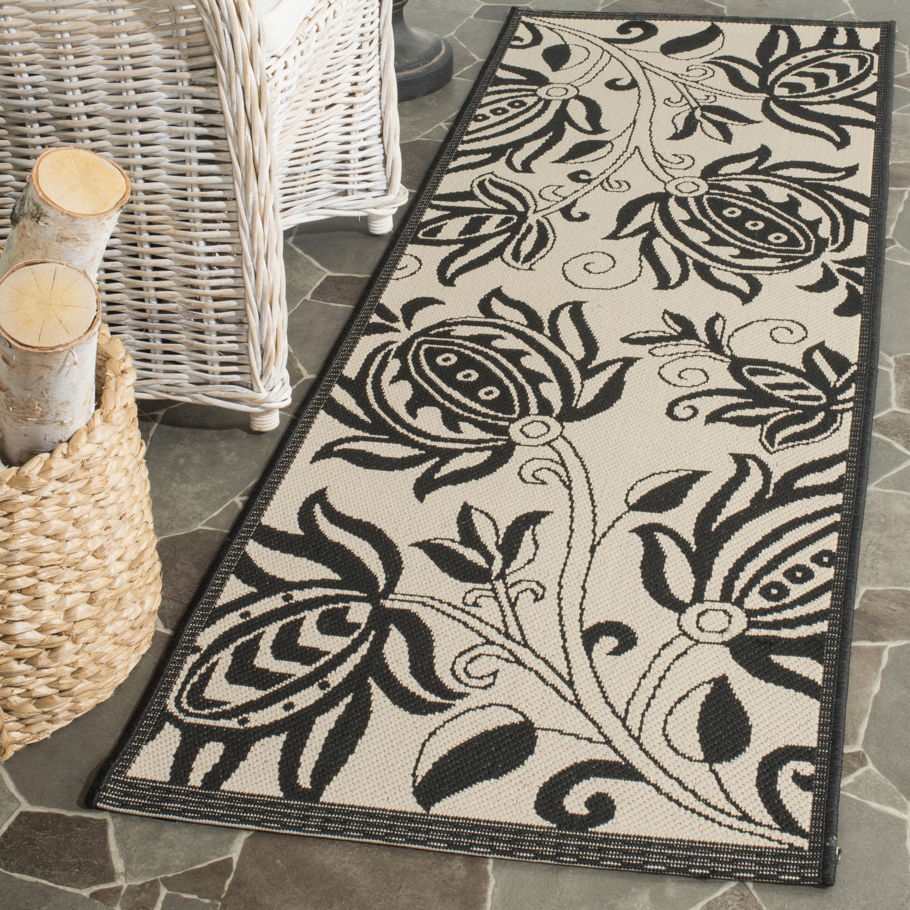 Safavieh CY2961-3901-212 Courtyard Blossums 2 x 12 (ft) Loomed Polypropylene Sand/Black Rectangular Indoor/Outdoor Floral/Botanical Coastal Runner rug