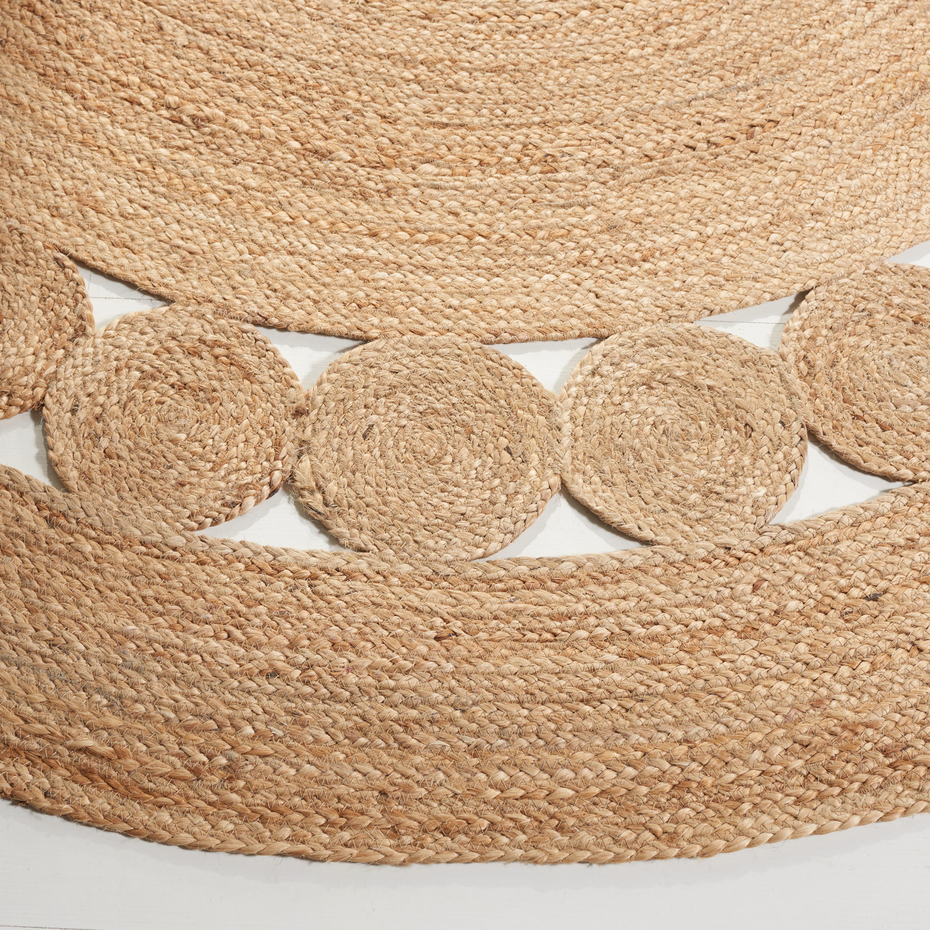 Natural Hand-Woven Jute Round Area Rug, 7' Diameter