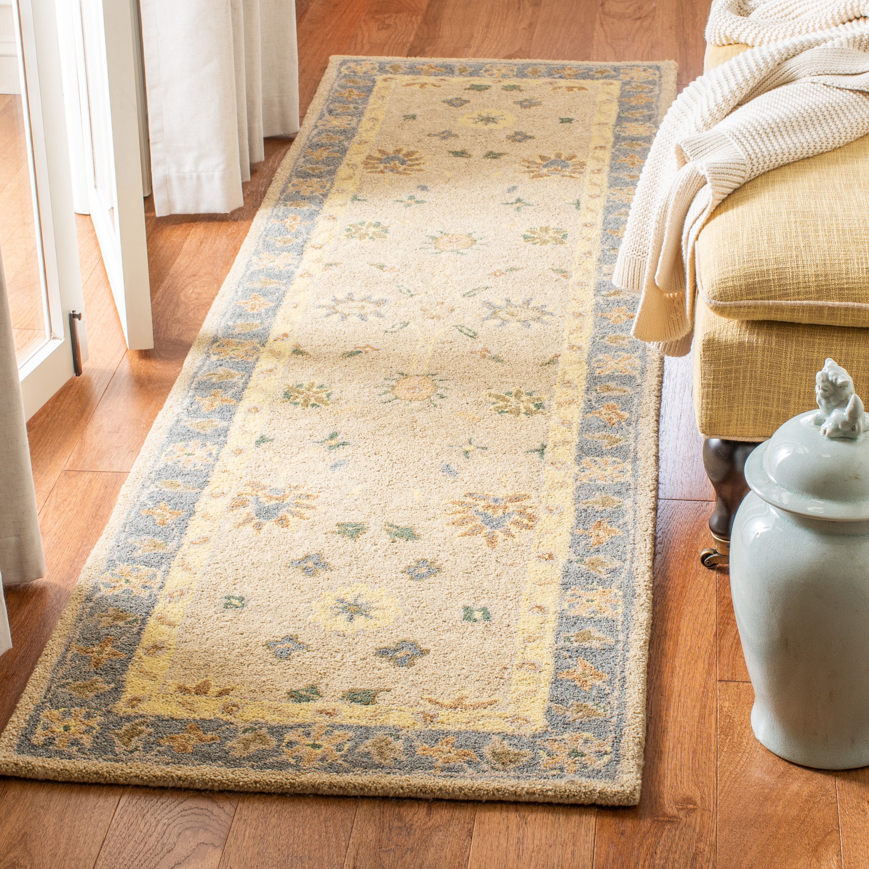 Safavieh AN561A-28 Anatolia Bamia 2 x 8 (ft) Tufted Wool Taupe/Gray Rectangular Indoor Floral/Botanical Vintage Runner rug
