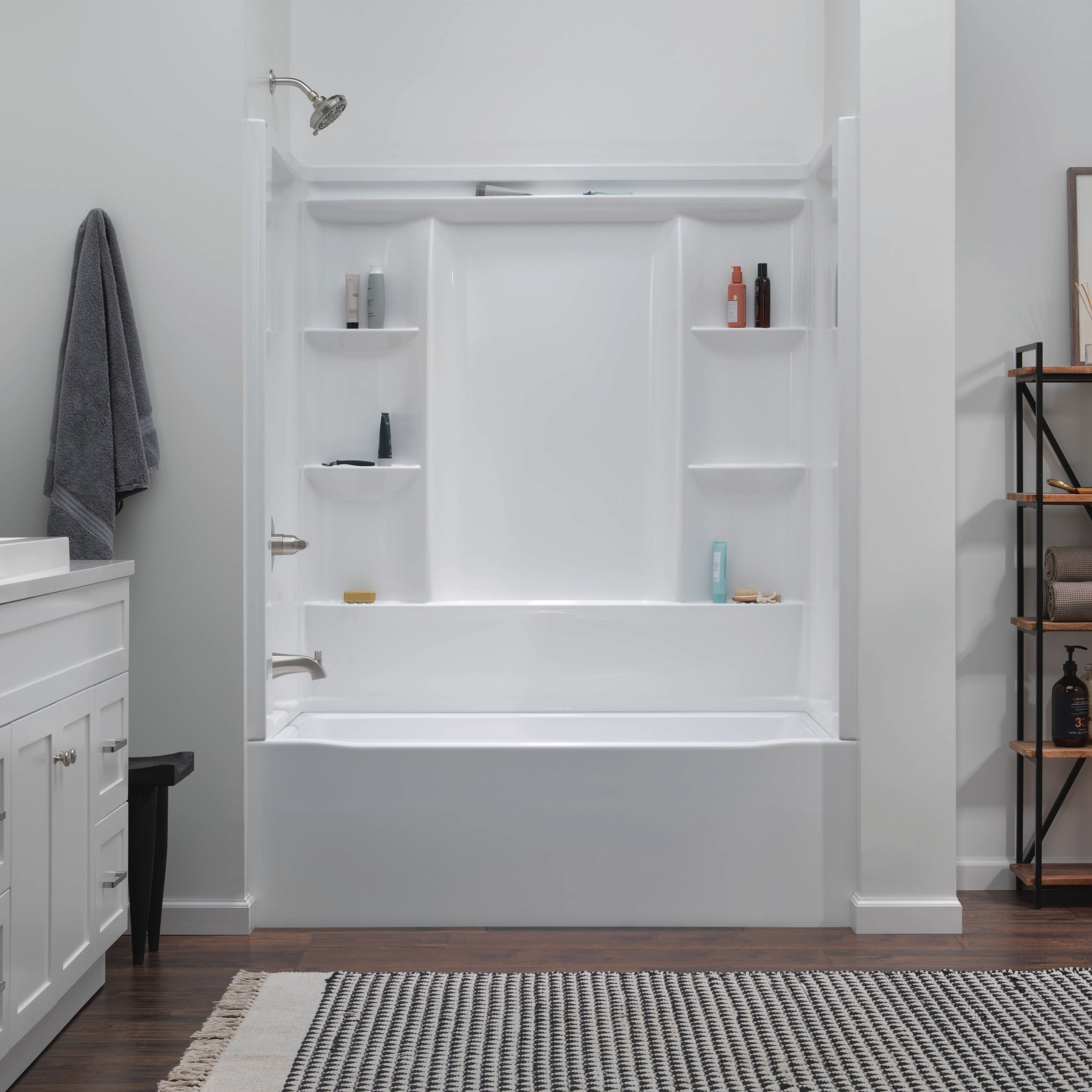 Delta EverEdge 32 in x 60 High Gloss White High impact Polystyrene Alcove Soaking Bathtub Left Drain B23607 6032L WH at Lowes