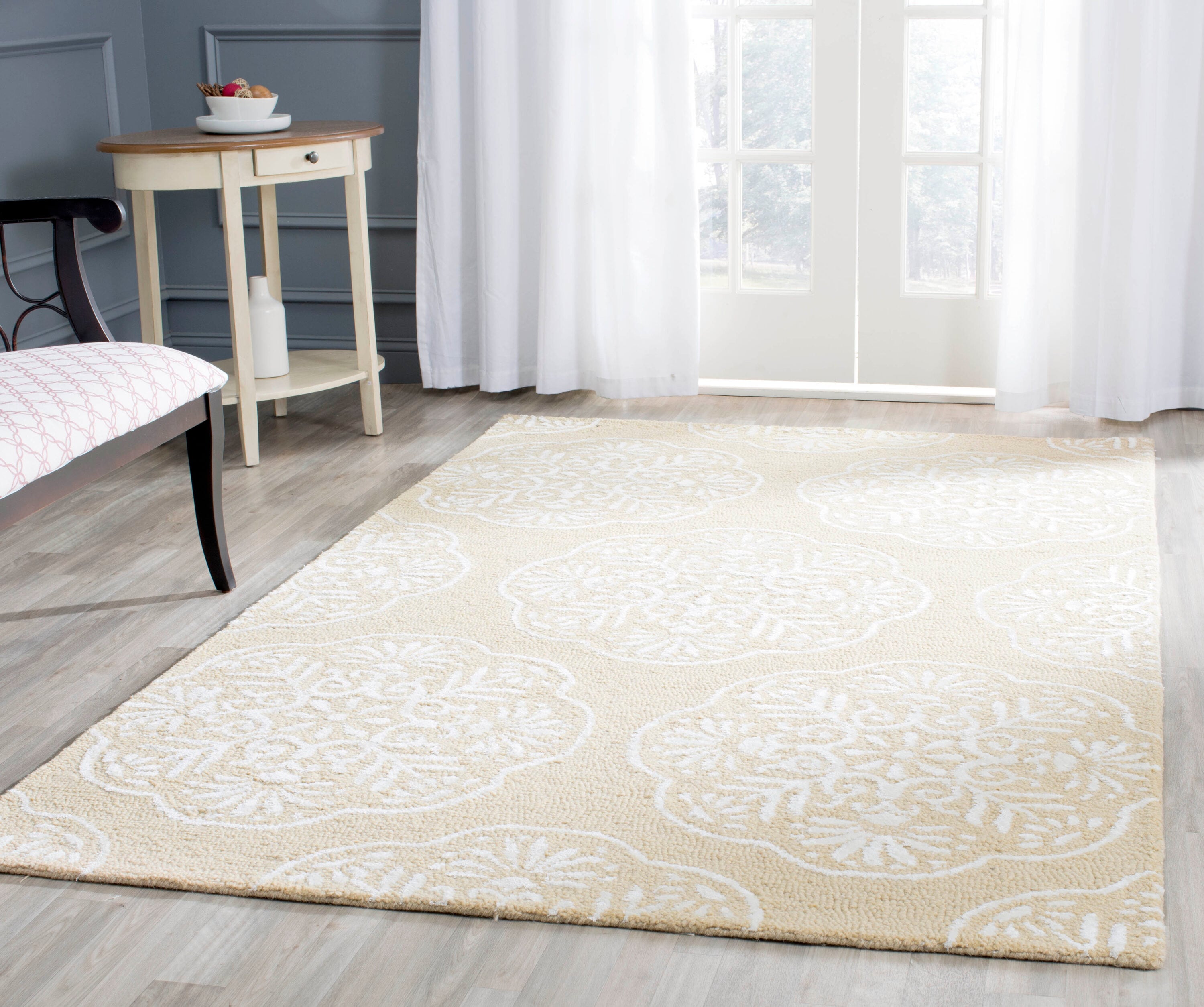 Bella Hand-Tufted Beige & White Wool 6' x 9' Area Rug