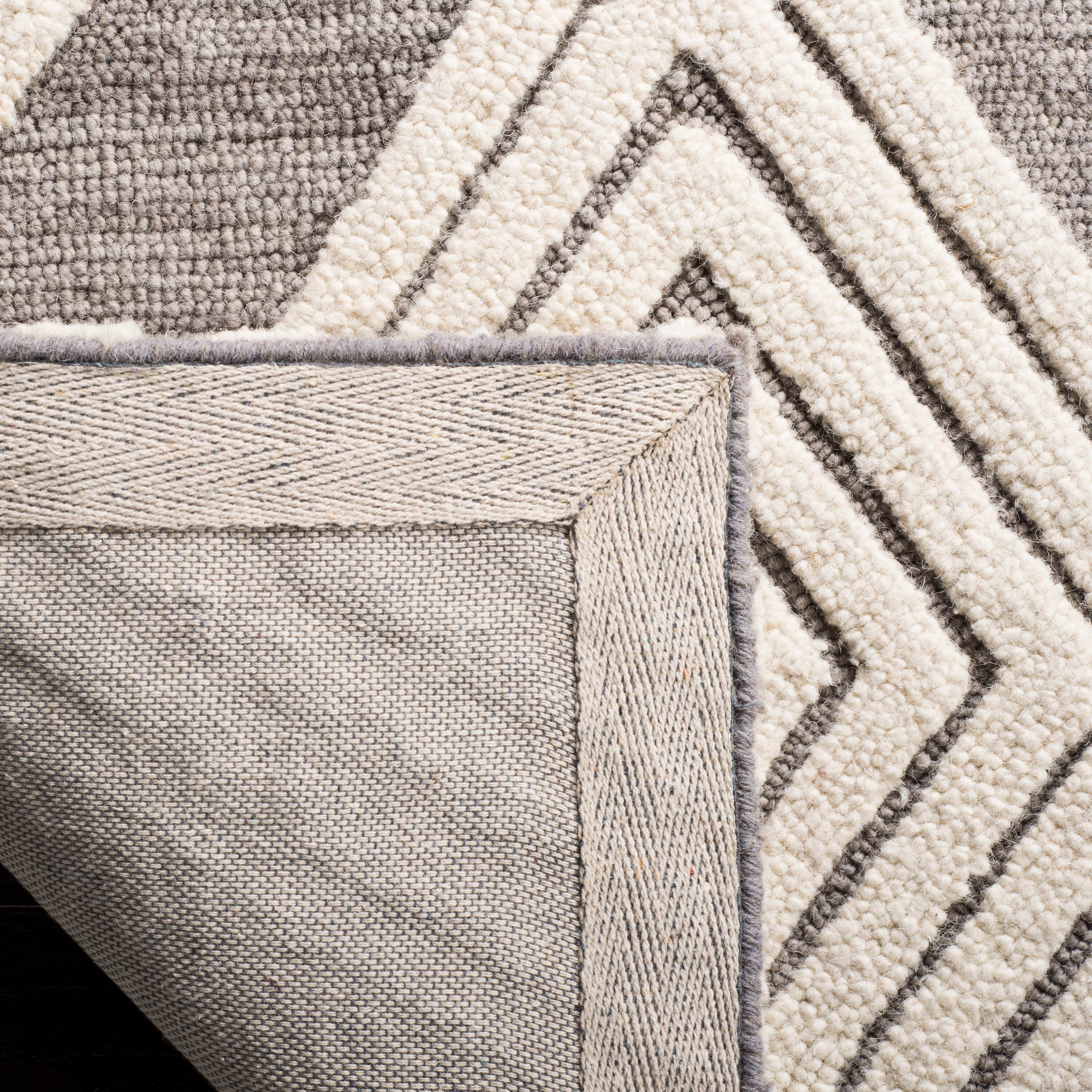 Safavieh BLM111F-6SQ rugs - View #4