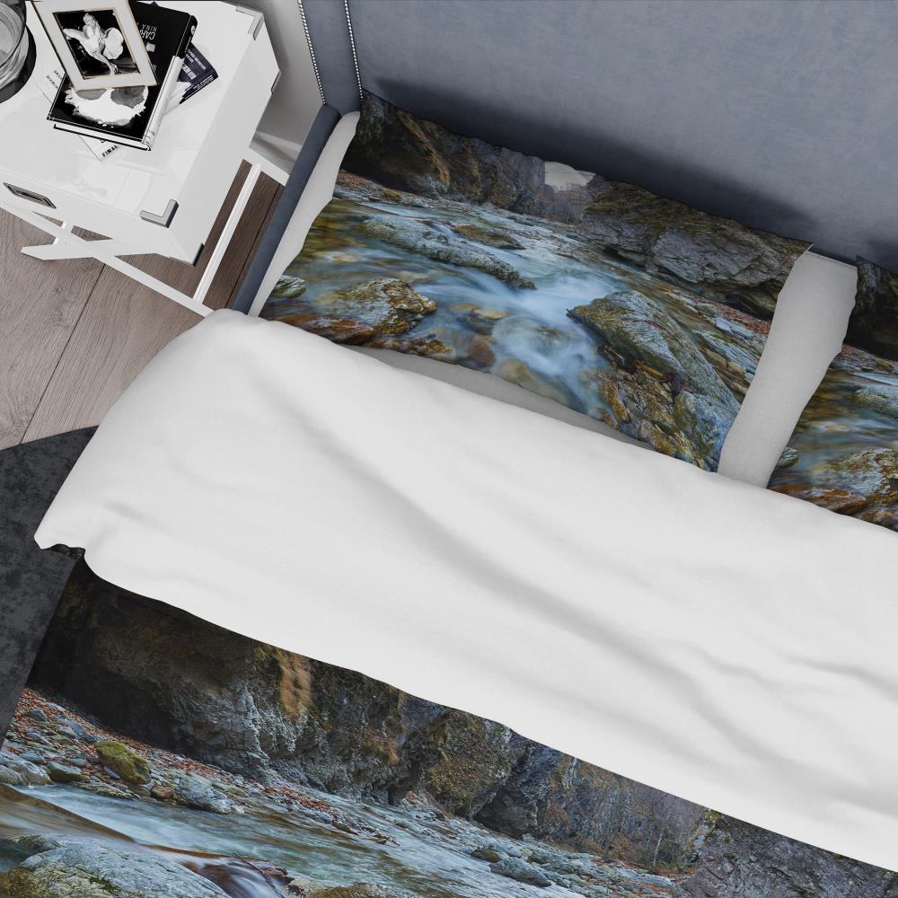Designart BED8869-Q bedding - View #4
