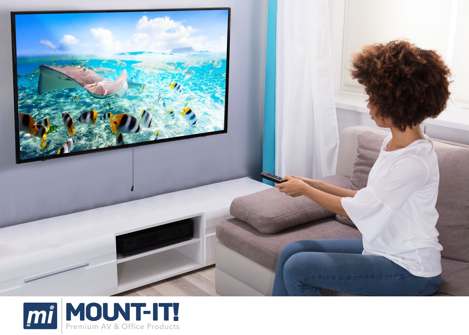 Mount-It! No Stud TV Wall Mount, Low-Profile Tilting Hanger Mount for No Drill Dry Wall Installation