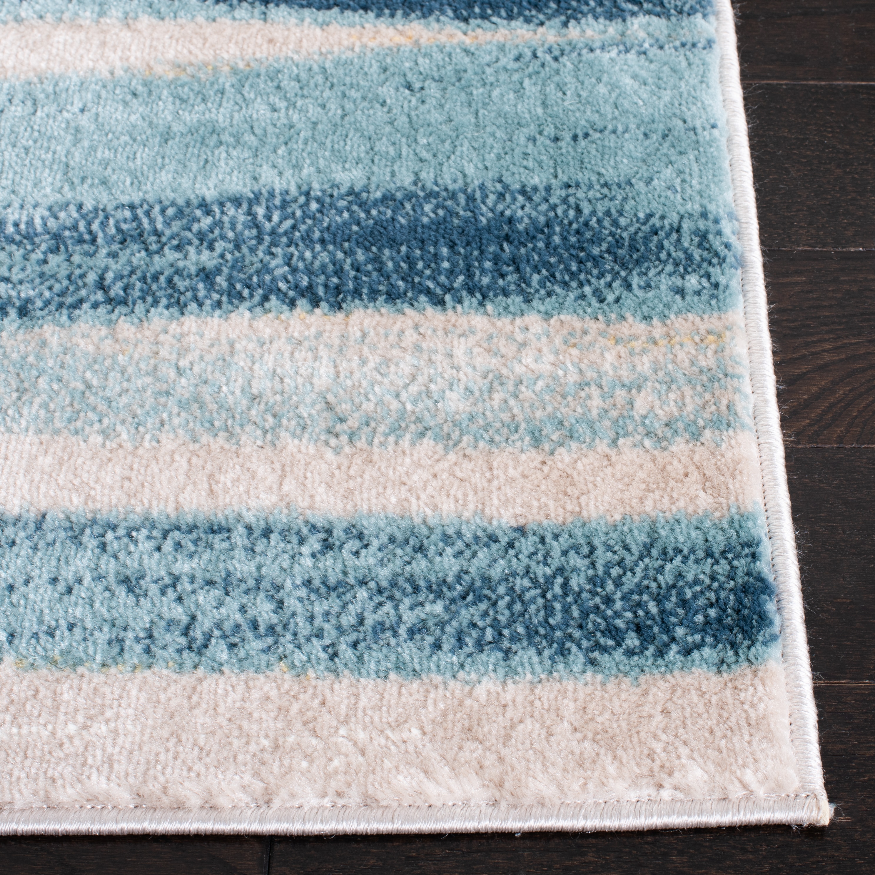 Safavieh SKY542B-7SQ rugs - View #2