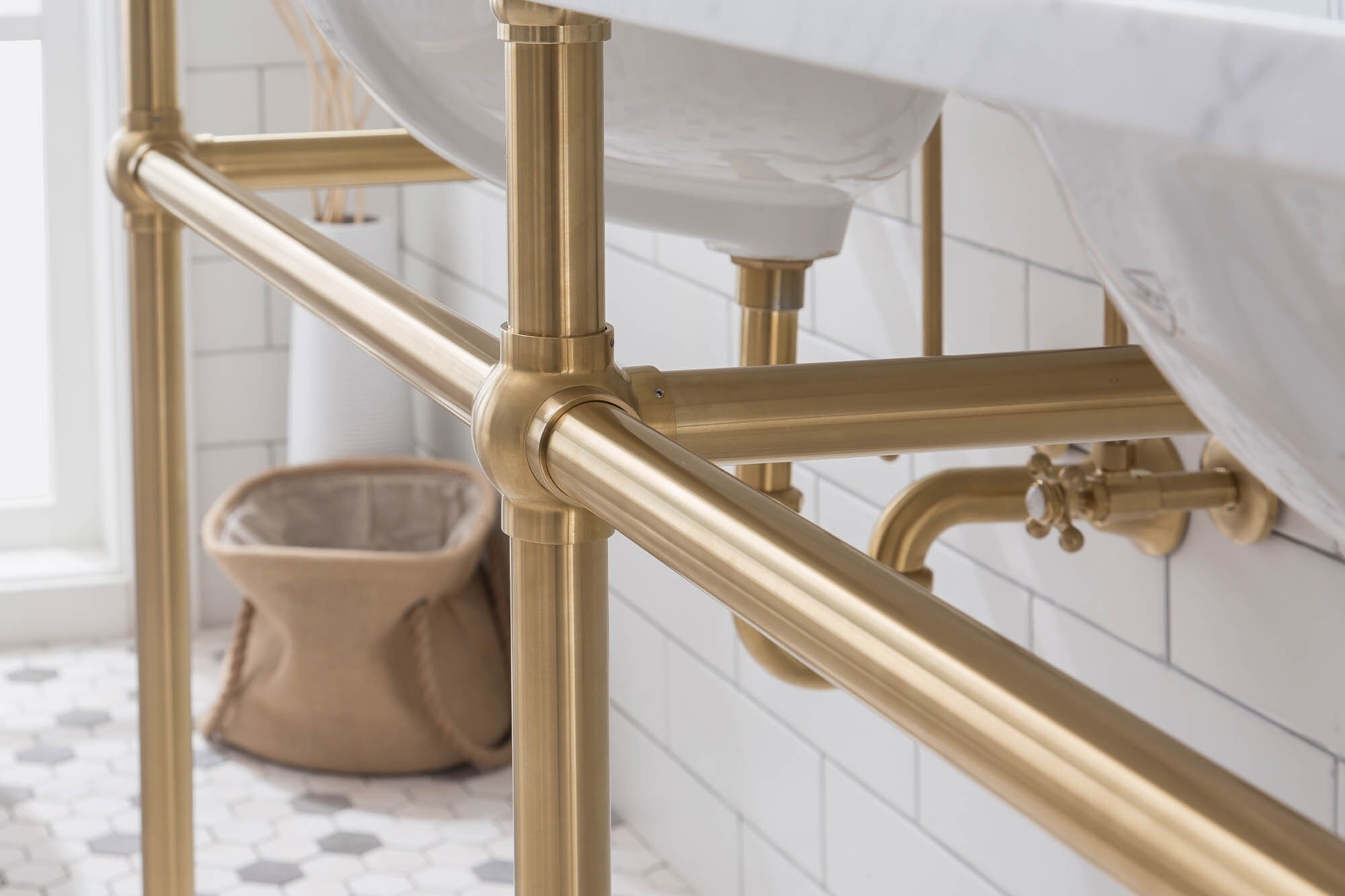 Water Creation EB72E-0613 Console-Sinks - View #5