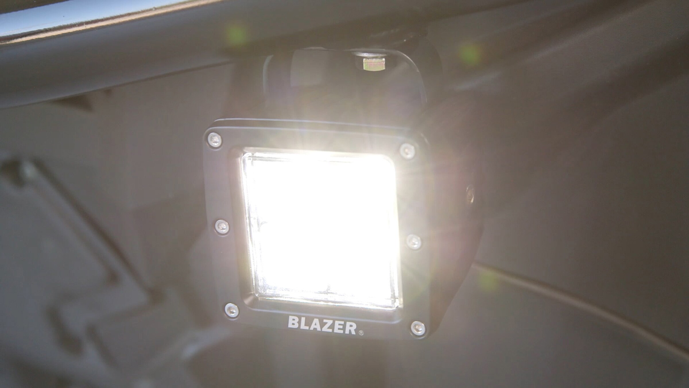Blazer International C3072K Exterior-Car-Acc - View #3